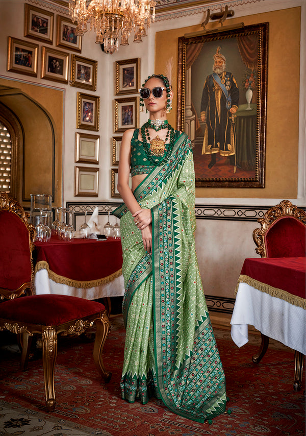 Monjolika Fashion Silk Light Green With Dark Green Border Printed Classic Saree