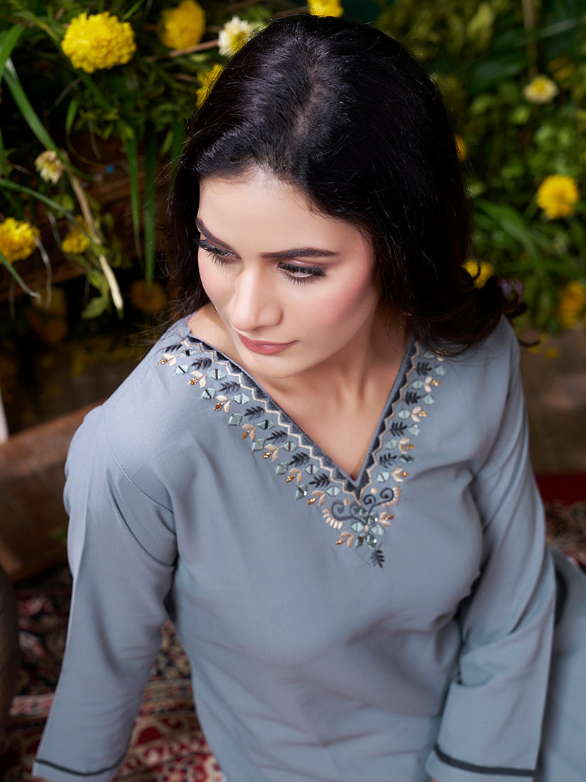 Monjolika Fashion Grey Maaza Cotton Hand Work With Pocket Casual Kurti