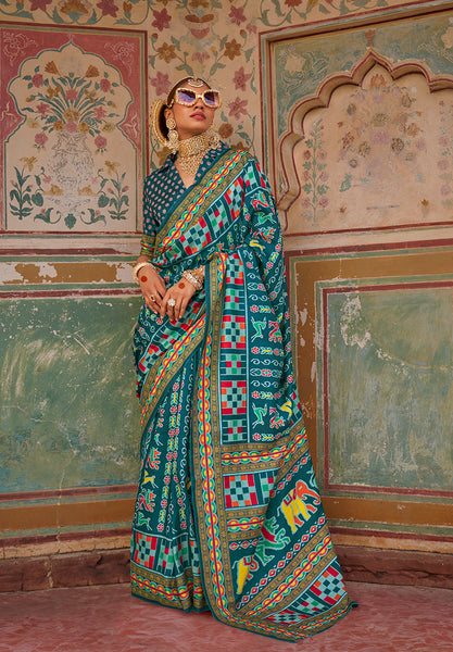 Monjolika Fashion Silk Patola Print Trendy Saree in Teal