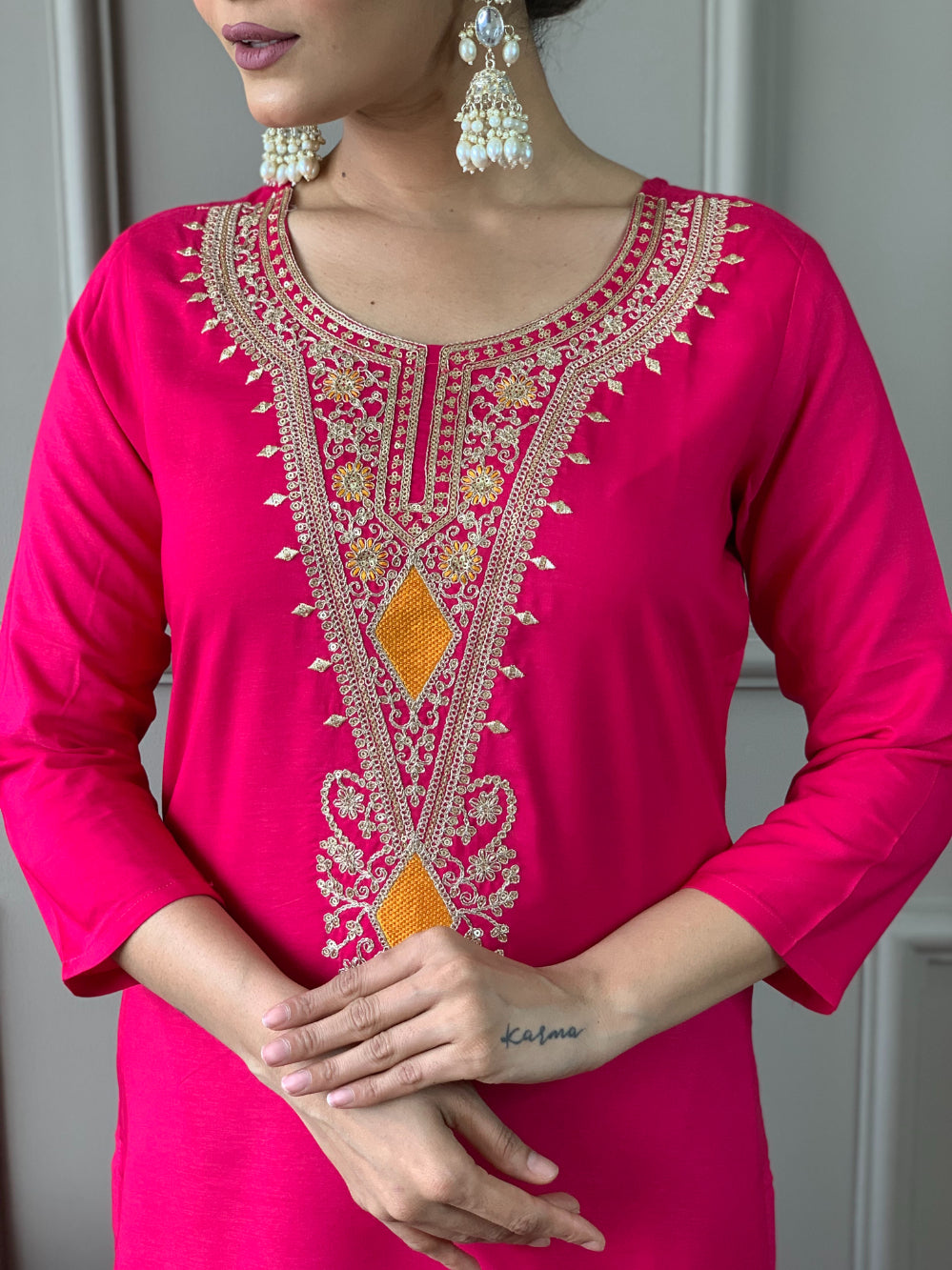 Lyush Women's Round Neck Work Viscose Silk Fabric Kurta Pant With Dupatta Set - Red