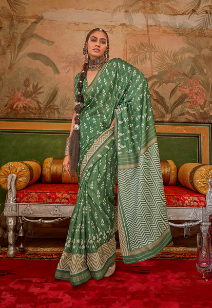 Monjolika Fashion Green Mercerized Sigma Silk Saree with Aqua Finish