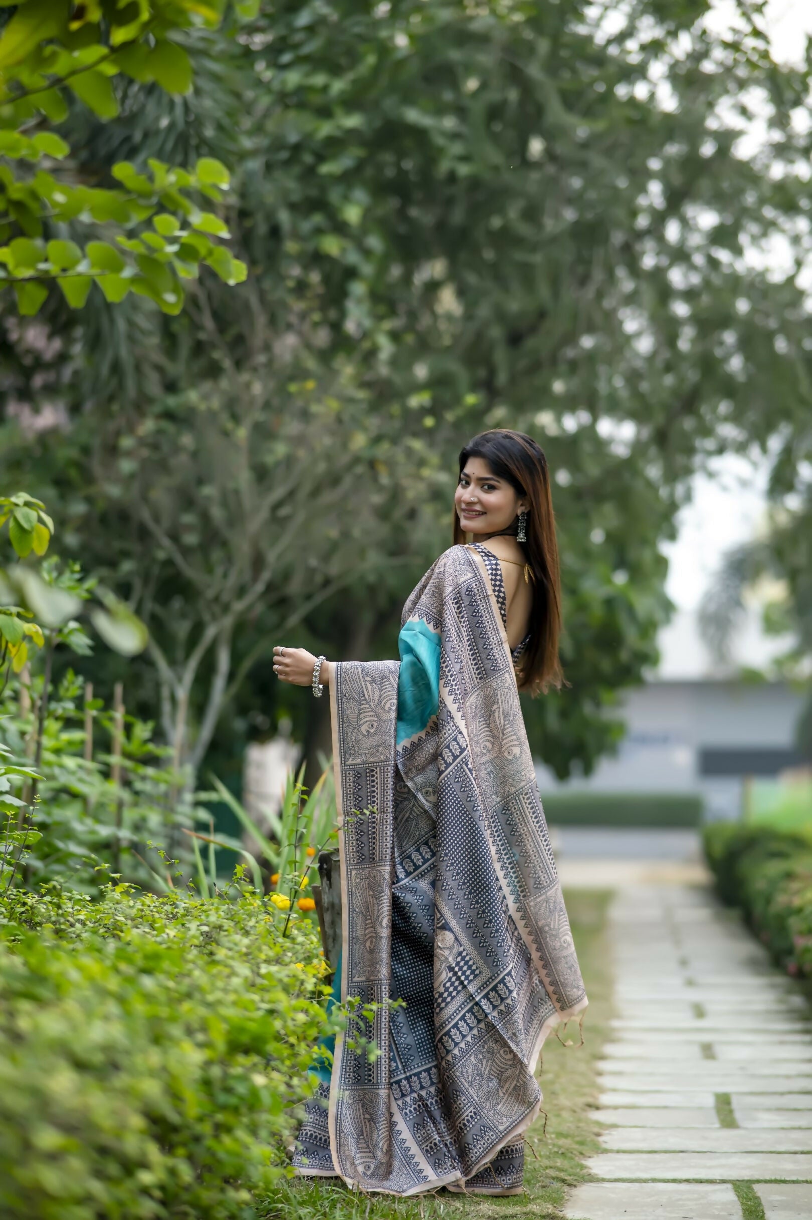 Vishnu Weaves Women's Rama Soft Tussar Silk Saree with Blouse - Distacart