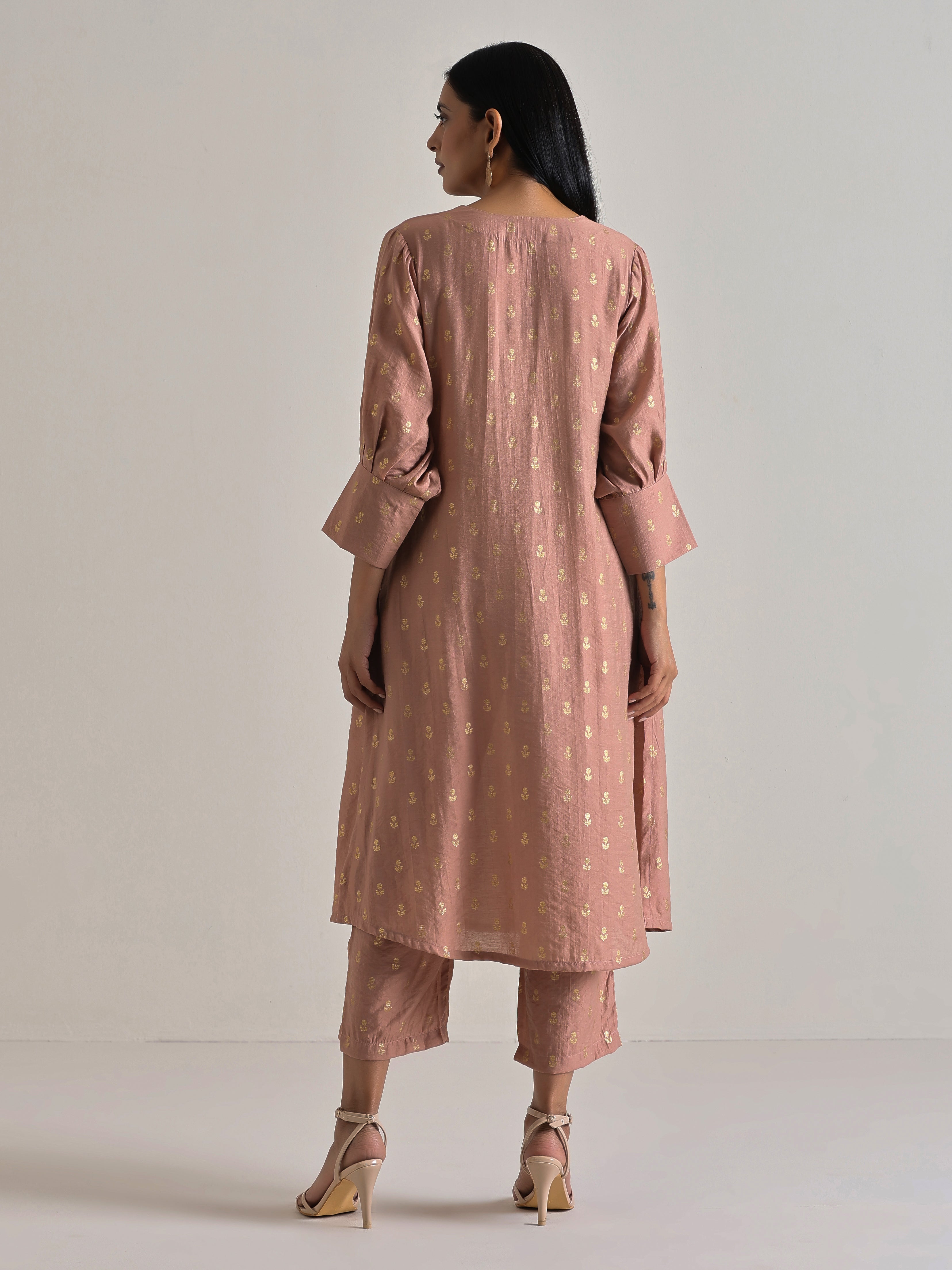 trueBrowns Beige Foil Puff Sleeve Kurta Set - Distacart