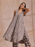 Thumbnail for trueBrowns Clay Dabu Buta Print Cotton Sleeveless Flared Kurta Pant Set - Distacart