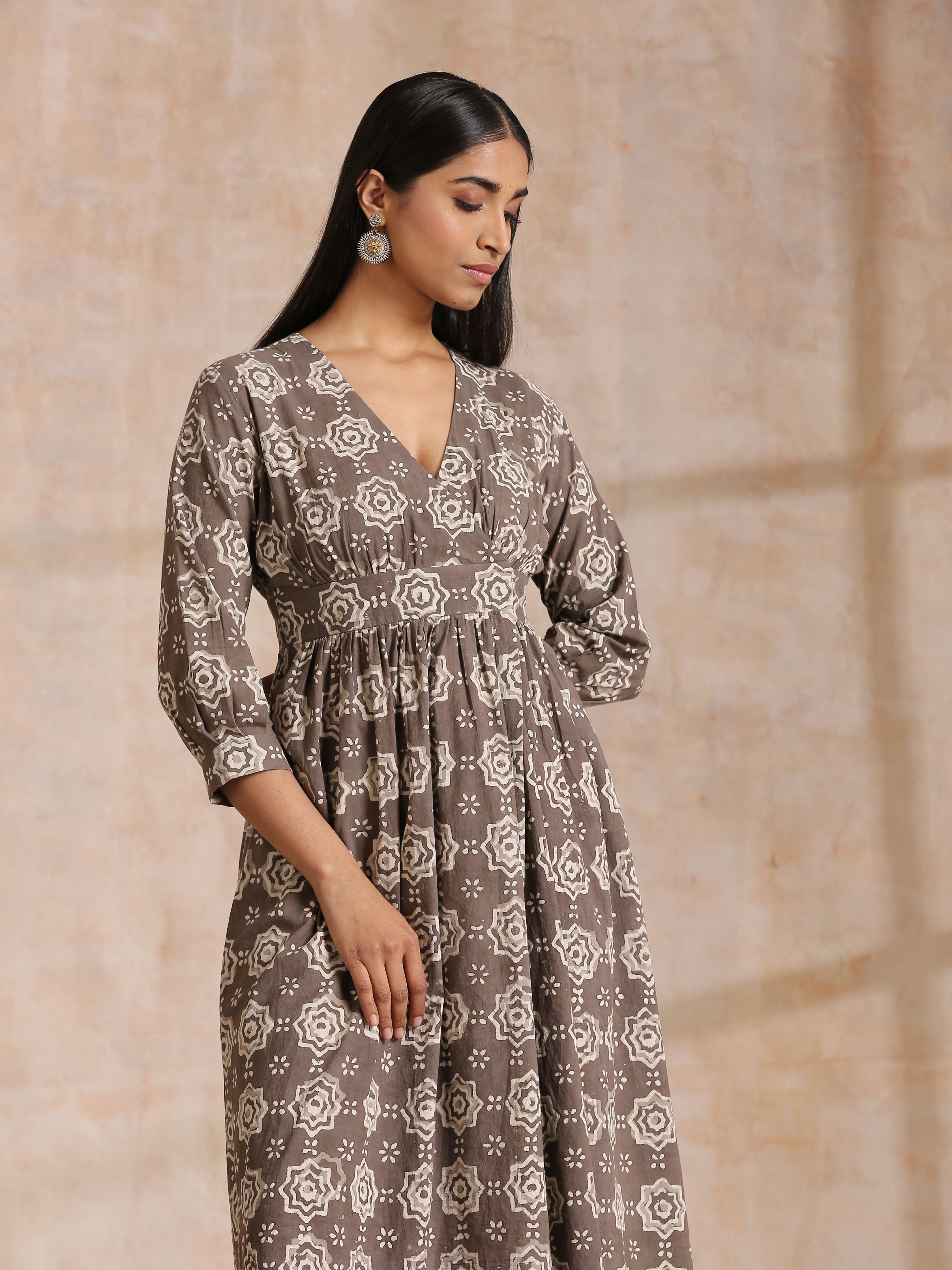 trueBrowns Clay Dabu Overall Print Cotton Wrap Dress | Relove - Distacart