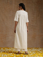 Thumbnail for trueBrowns Ivory Gold Cotton Relaxed High-Low Kurta Set - Distacart