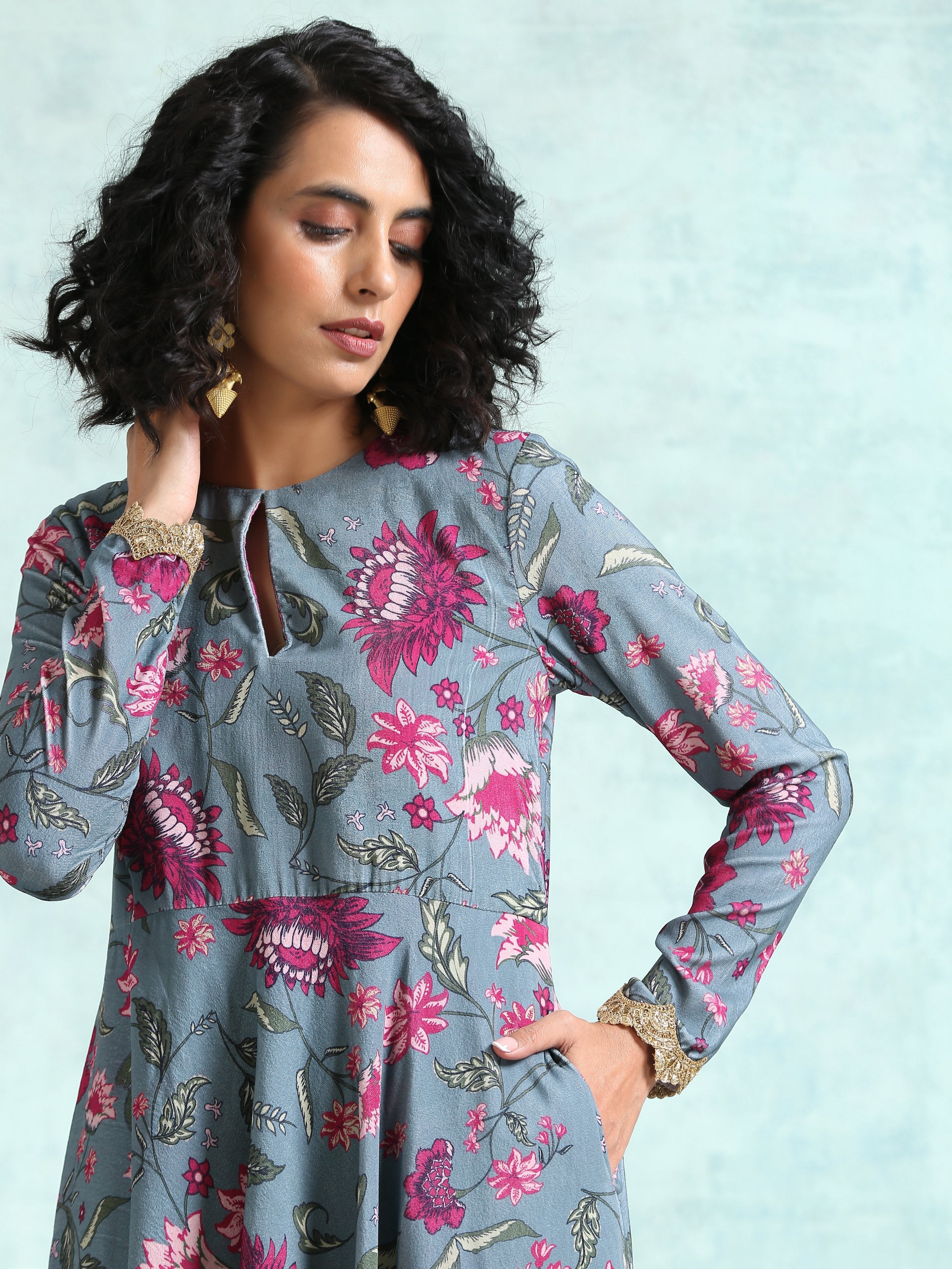 trueBrowns Grey Printed Velvet Anarkali Kurta - Distacart