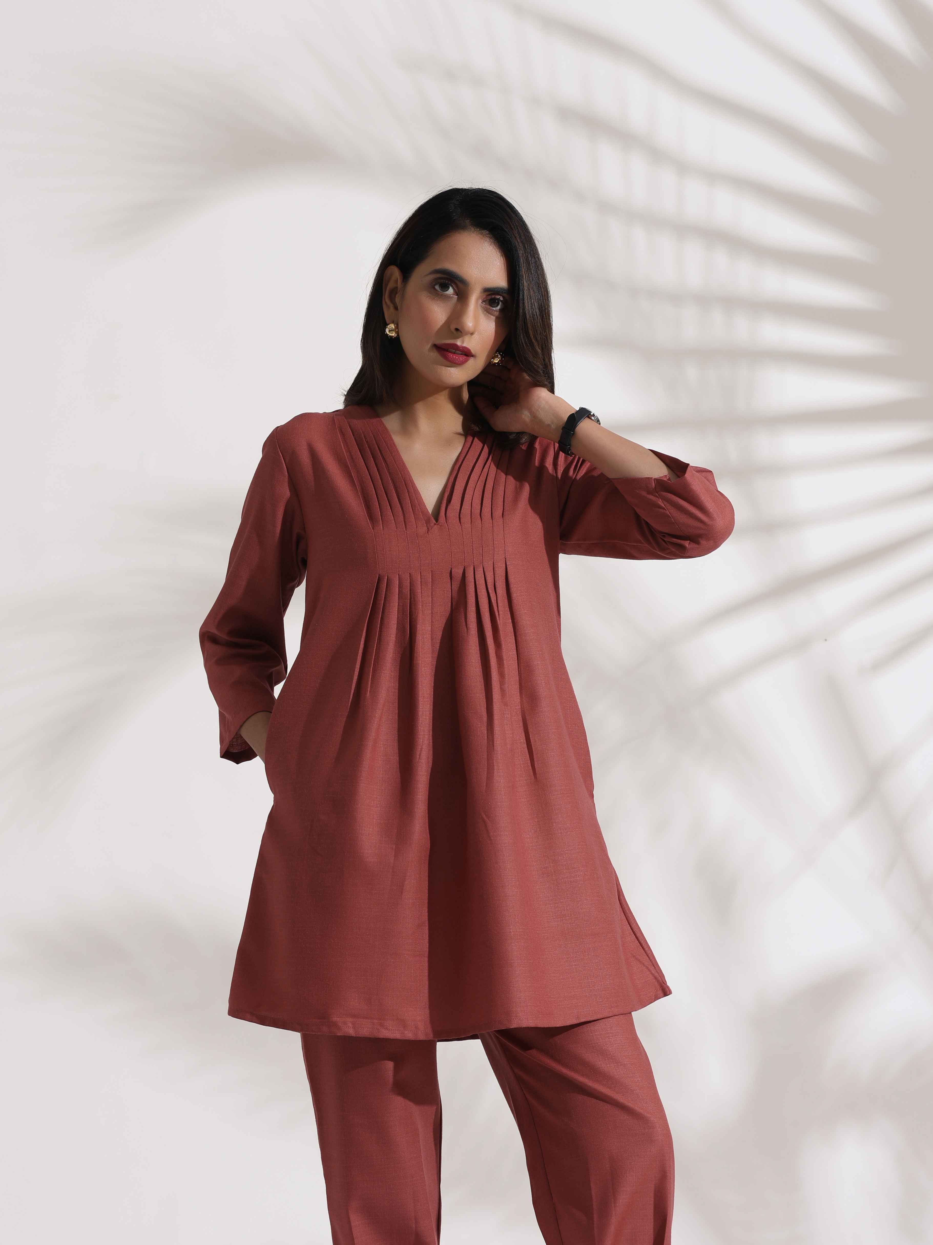 trueBrowns Pink Slub Pleated Co-ord Set - Distacart