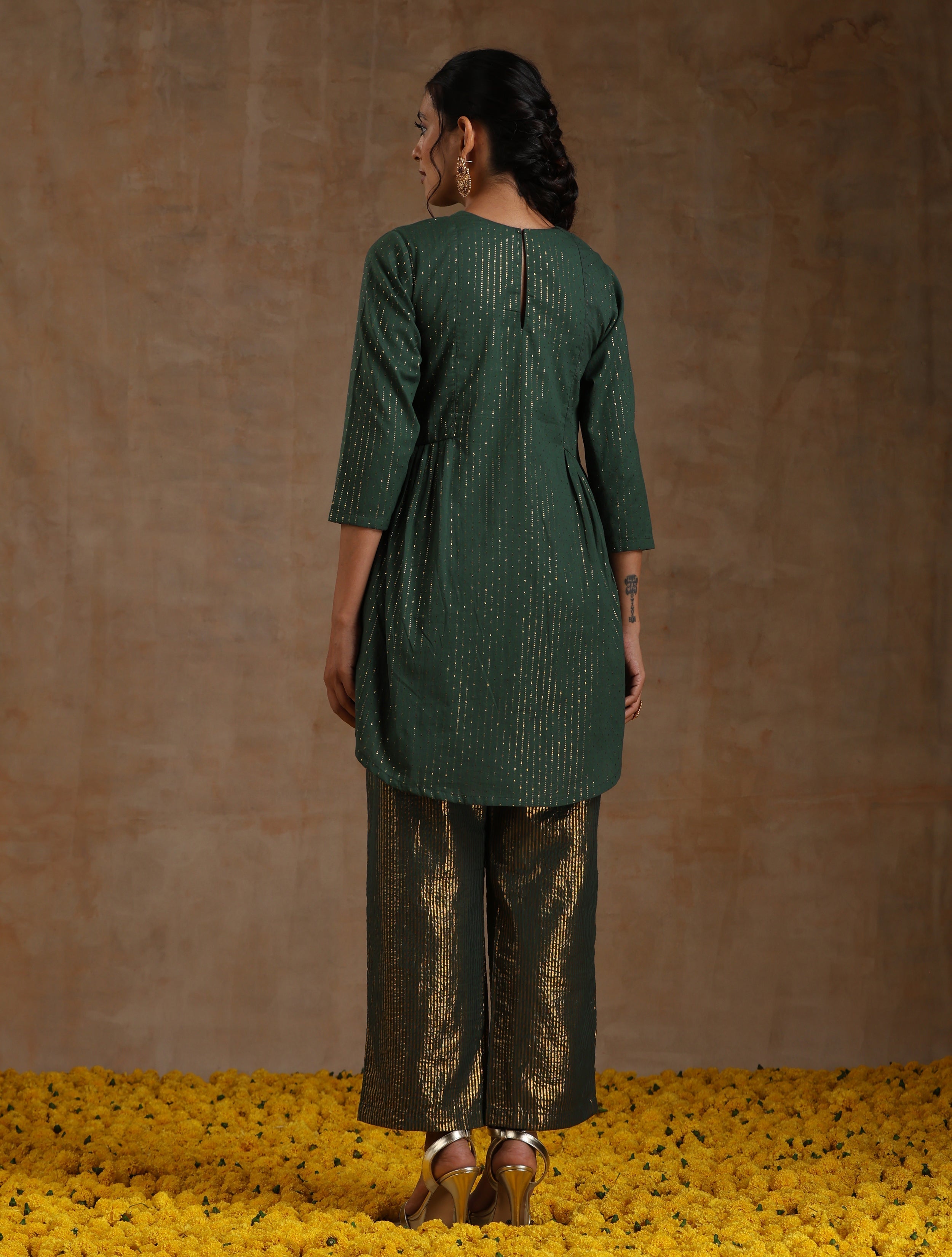trueBrowns Dark Green Gold Cotton Side Gather Co-Ord Set - Distacart