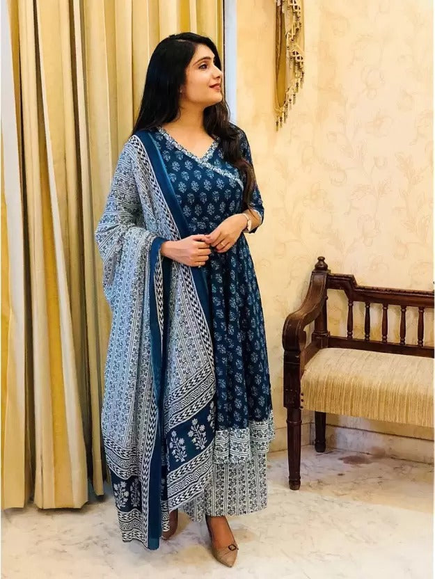 NOZ2TOZ Women Blue Printed Viscose Rayon Kurta And Palazzo Set