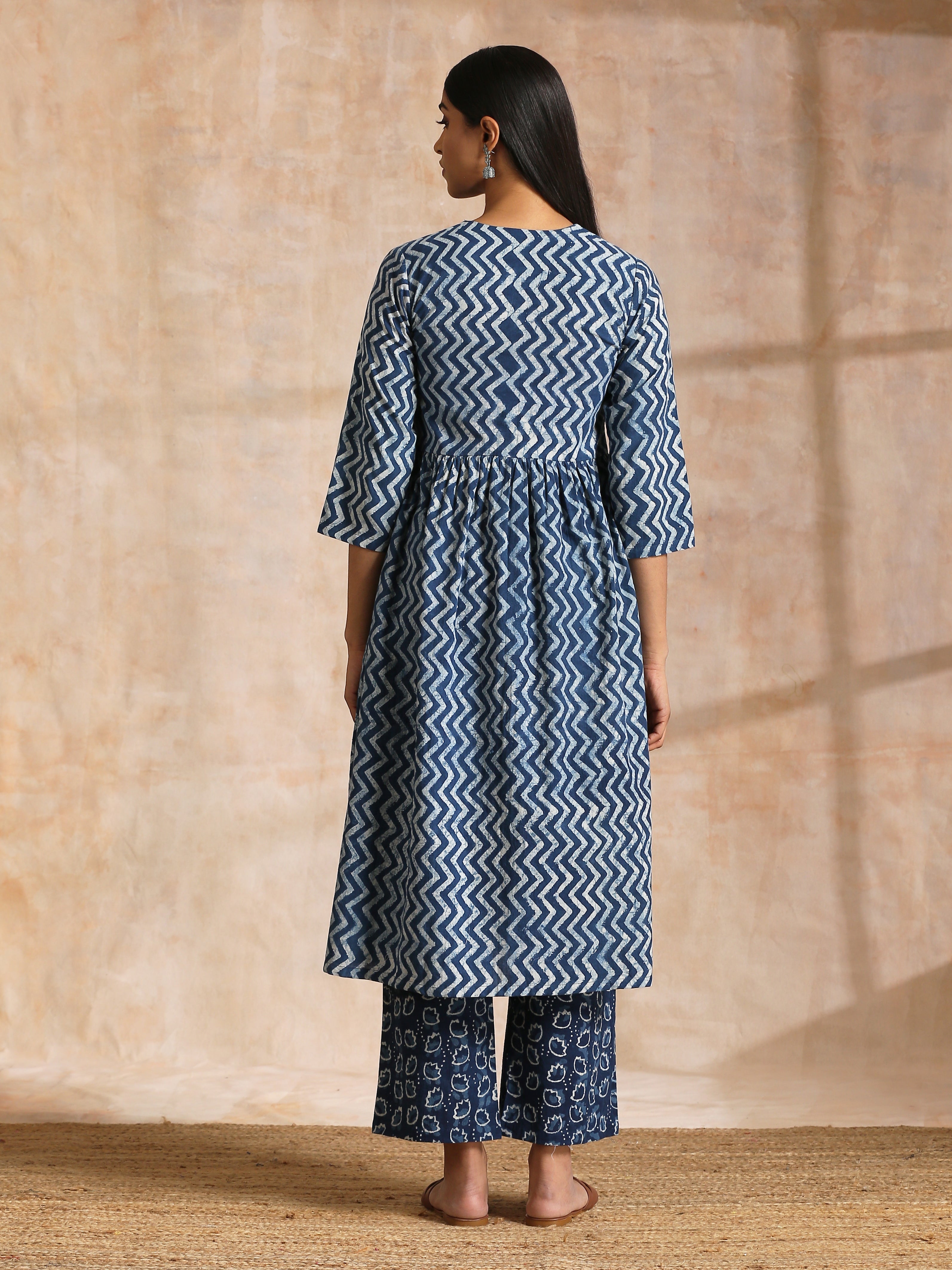 trueBrowns Indigo Dabu Zig-Zag Lines Print Cotton Flared Kurta Pant Set - Distacart