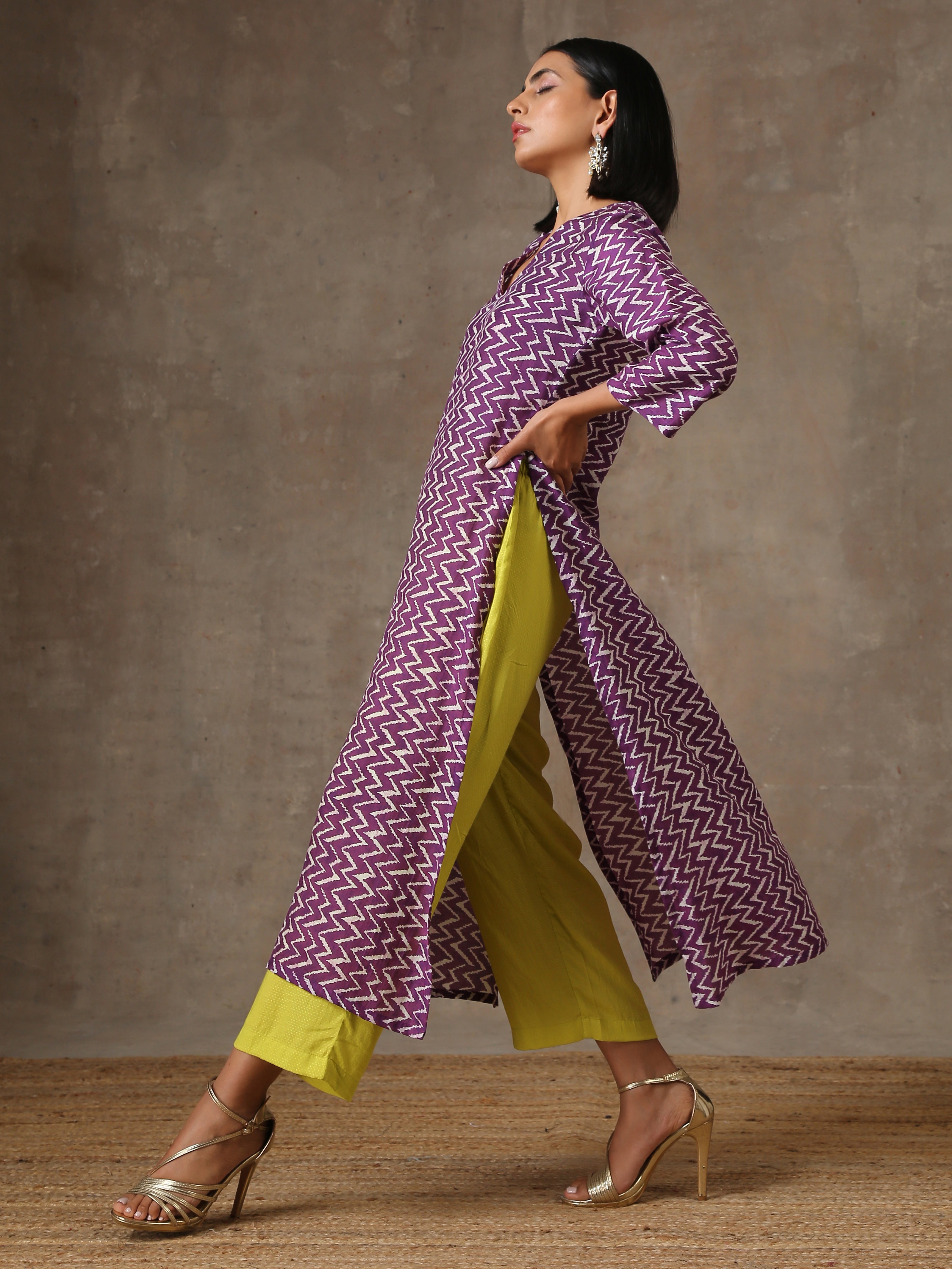 trueBrowns Purple White Lehariya Printed Silk kurta Pant Set - Distacart