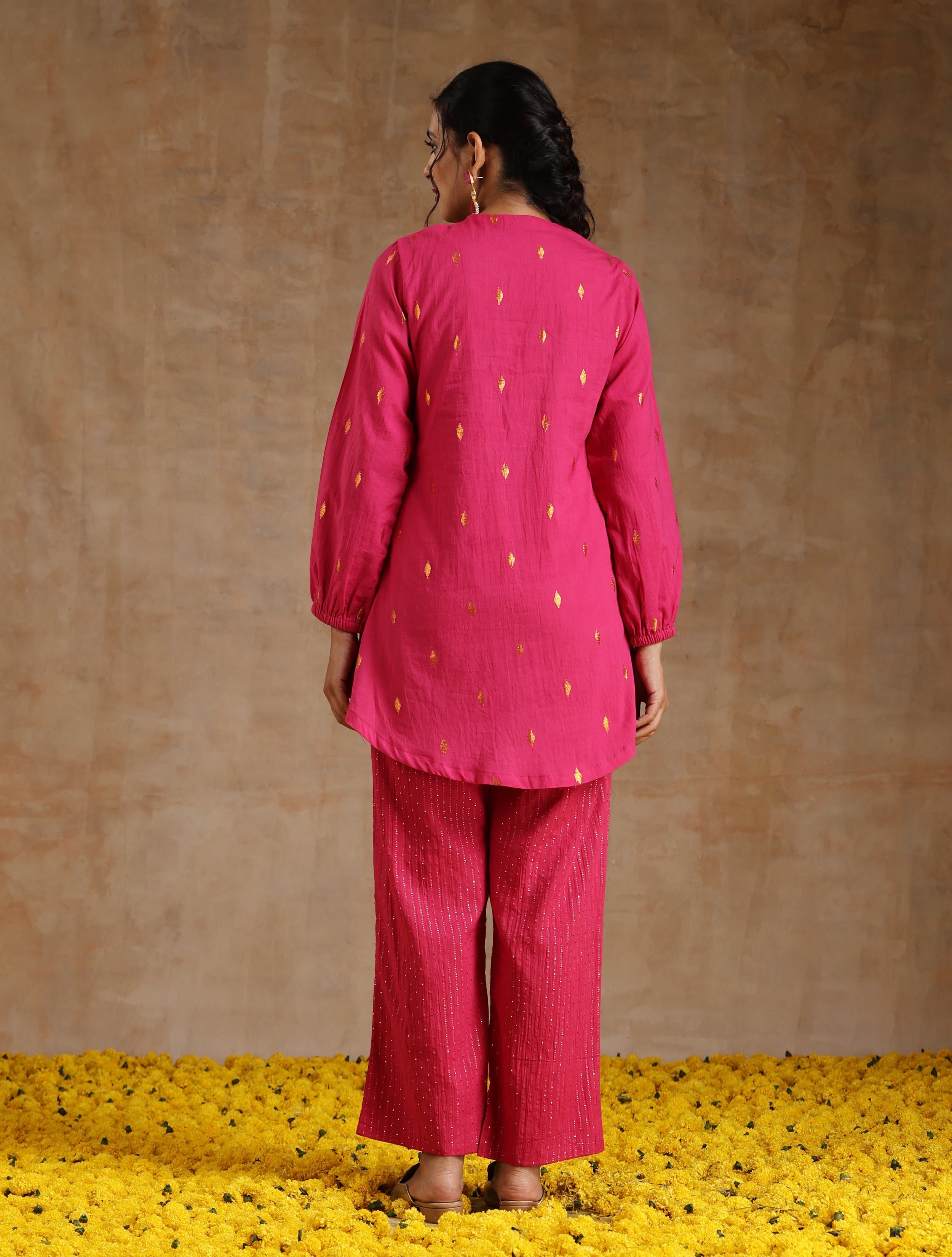 trueBrowns Pink Gold Cotton Short Co-Ord Set - Distacart