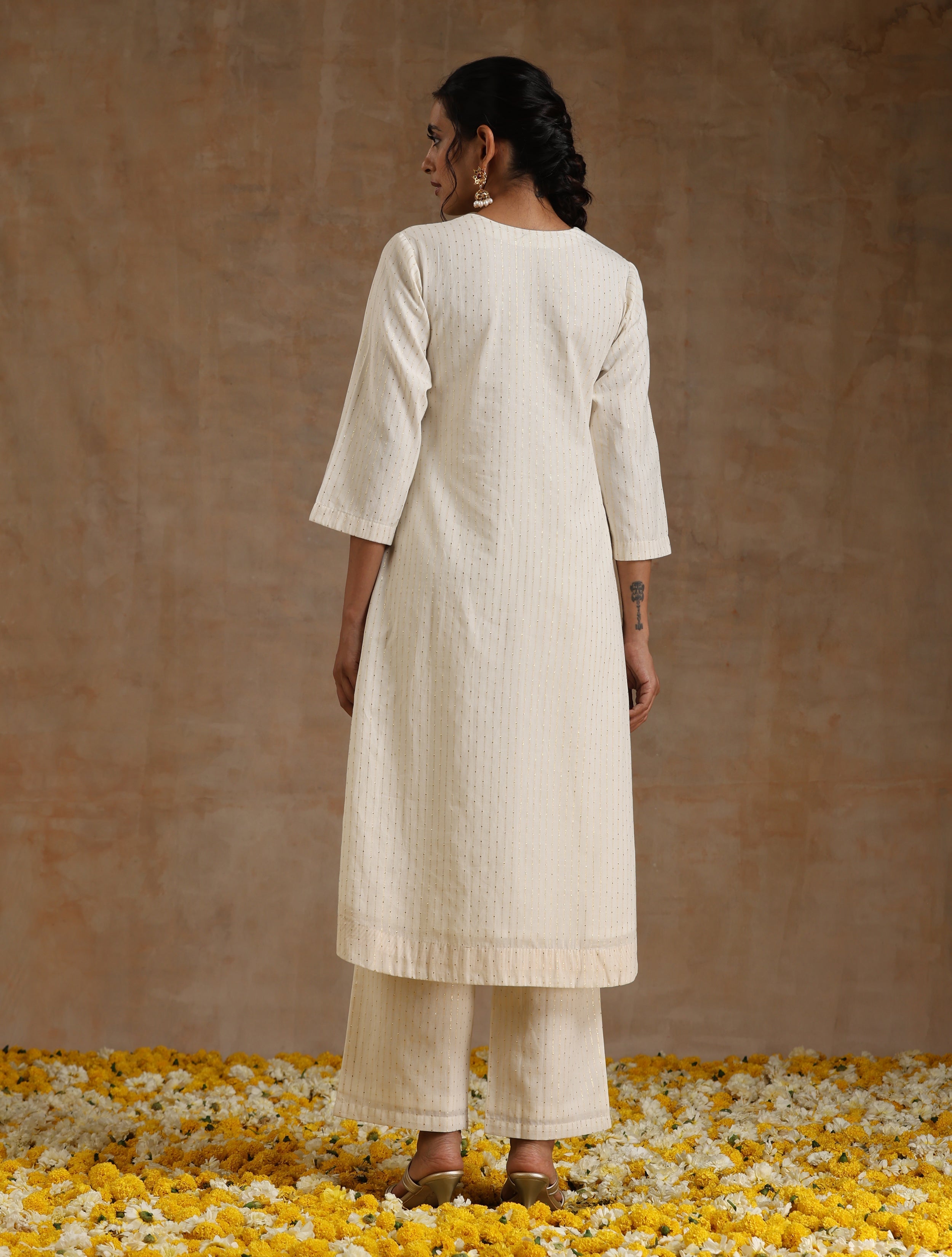trueBrowns Ivory Gold Cotton Flared Kurta Set - Distacart