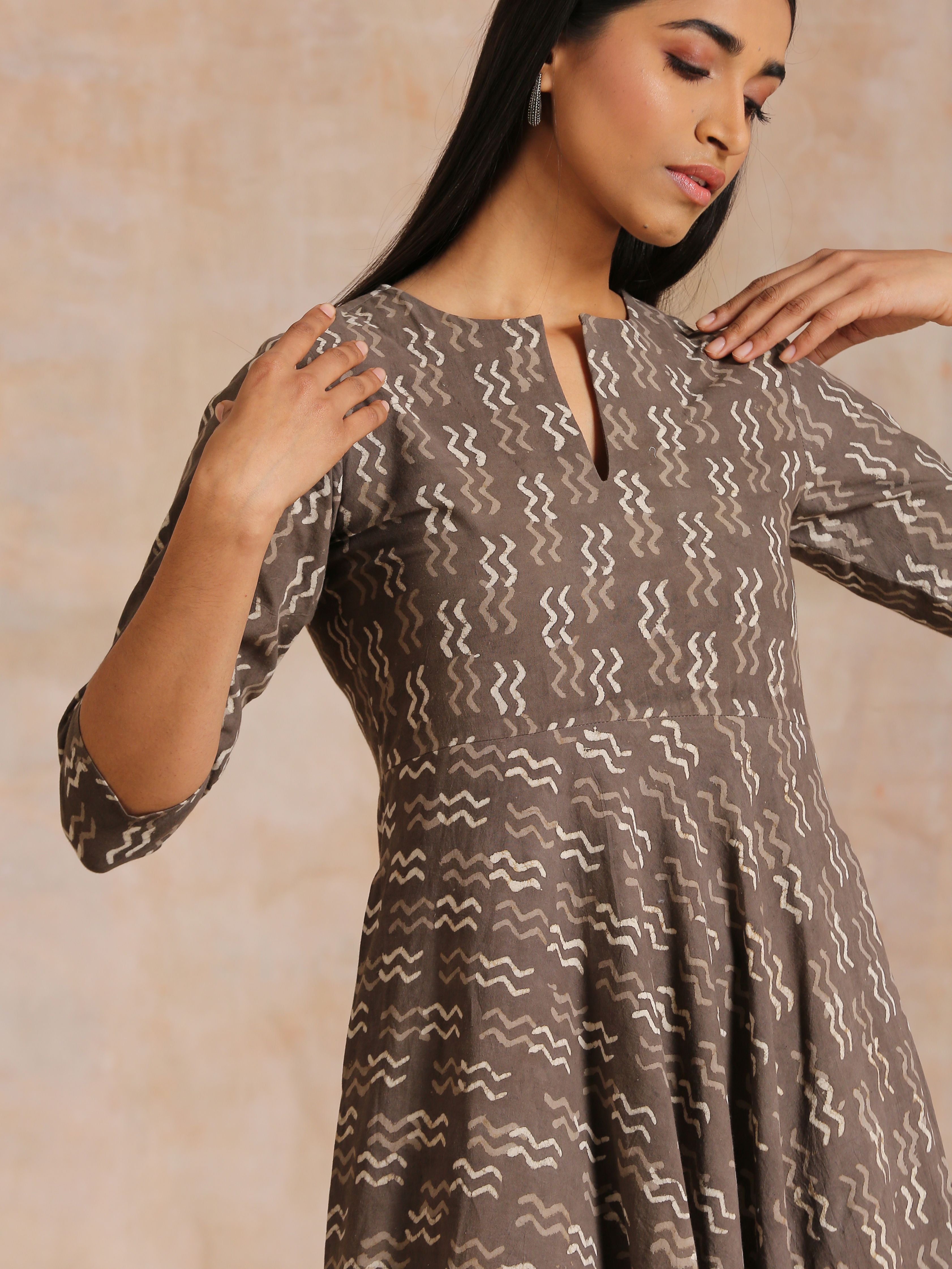 trueBrowns Clay Dabu Zig-Zag Motifs Print Cotton Flared Kurta Pant Set - Distacart