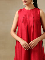 Thumbnail for trueBrowns Maroon Textured Silk Sleeveless Kurta Pant Set - Distacart