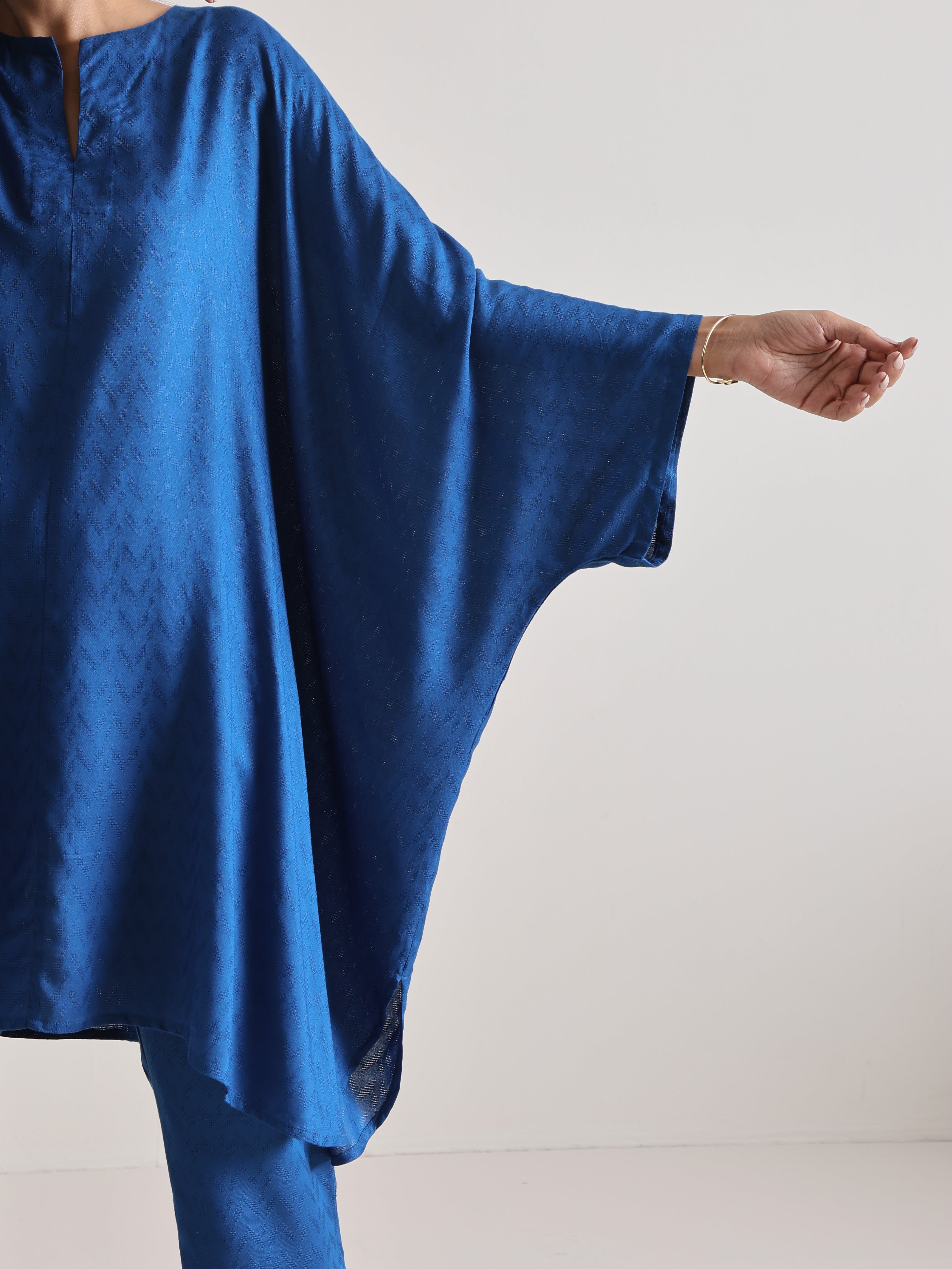 trueBrowns Ink Blue Oversized Round Co-Ord Set - Distacart