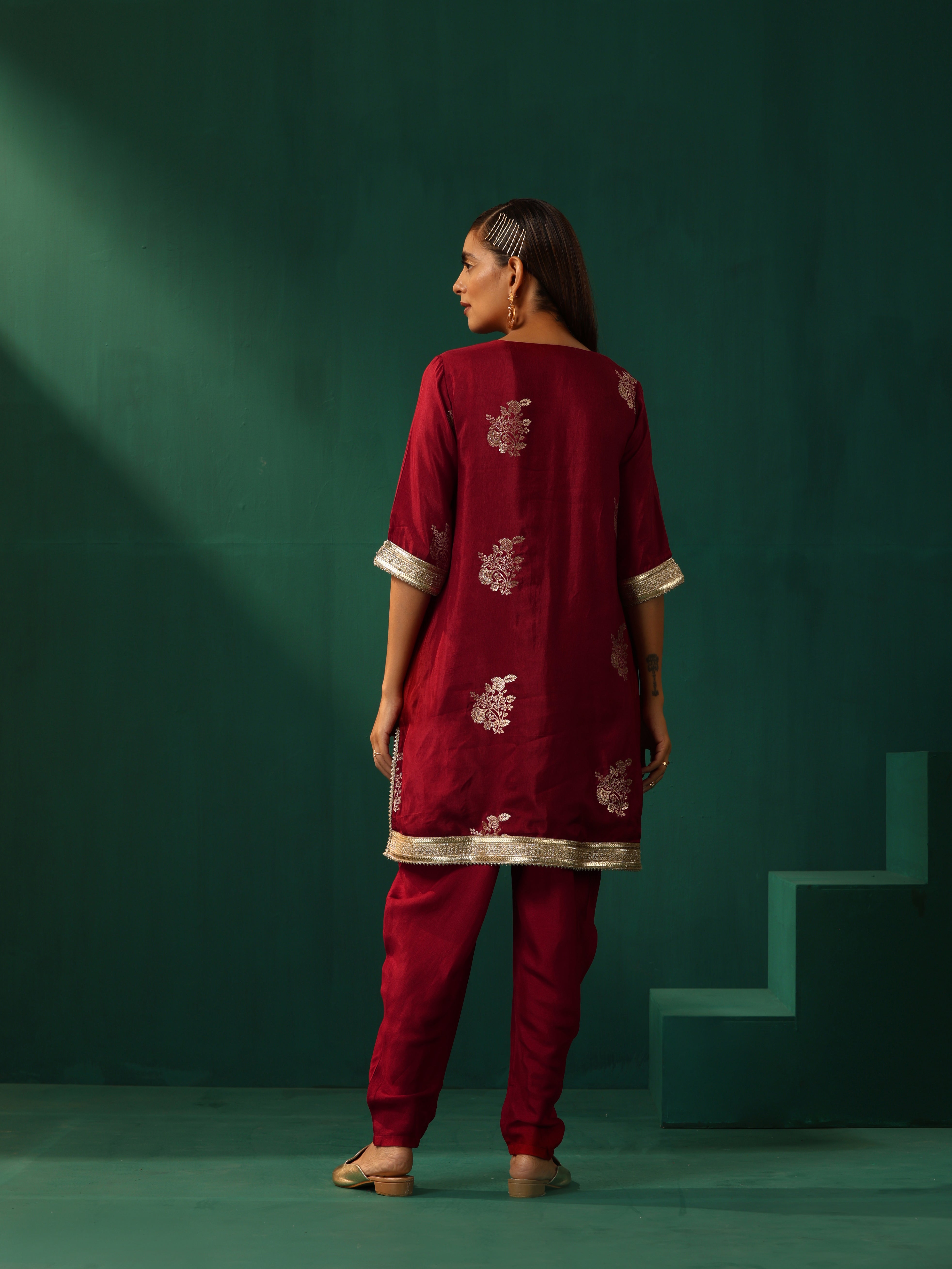 trueBrowns Maroon Floral Viscose Silk High Low Co-ord Set - Distacart