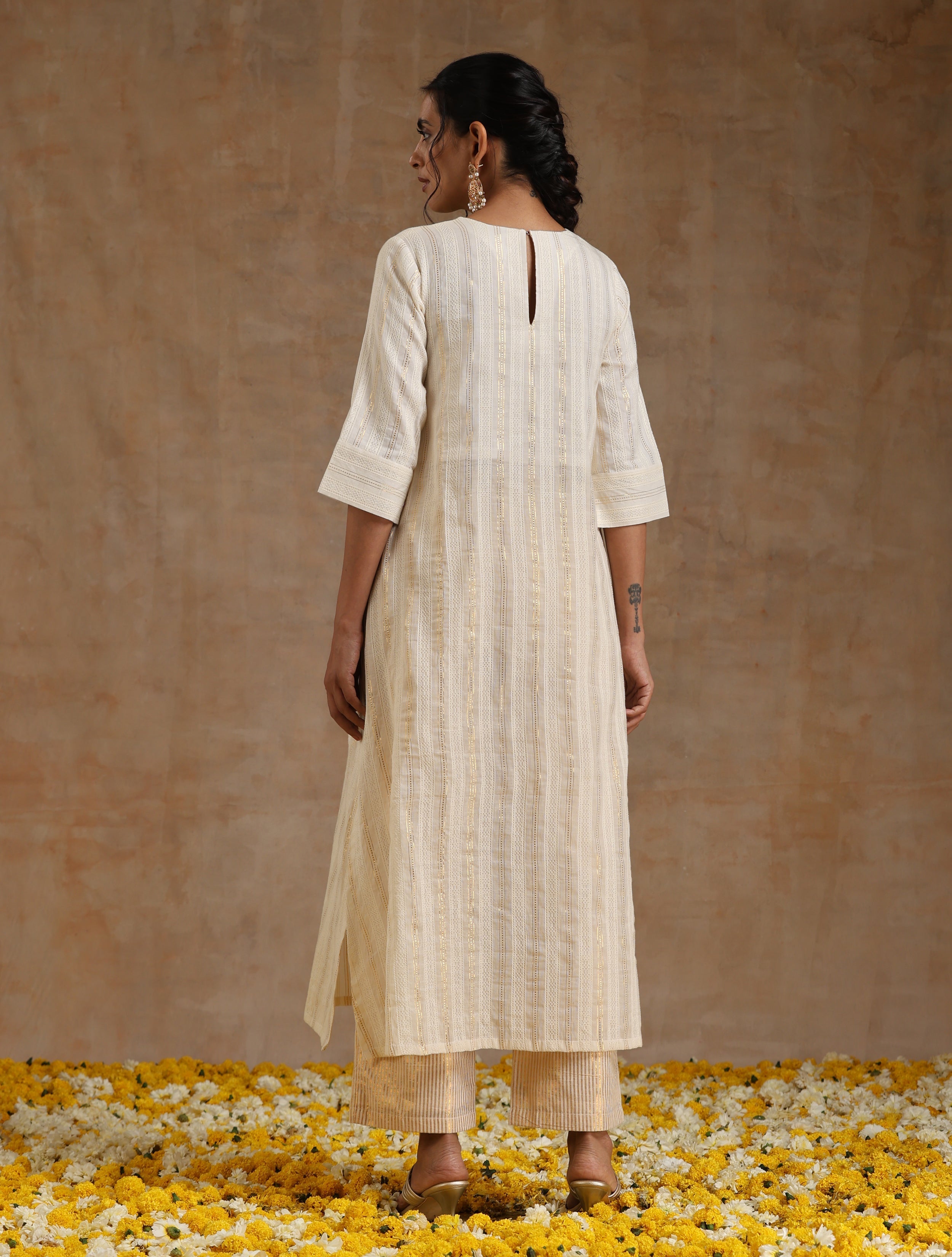 trueBrowns Ivory Gold Cotton Neck Pleat Kurta Set - Distacart