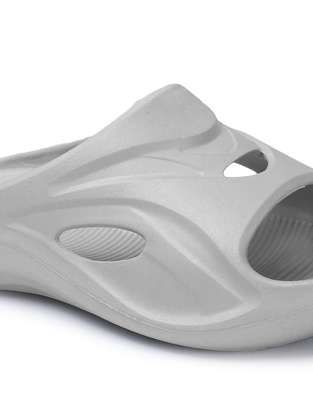 Roadster The Lifestyle Co. Men Grey Sliders