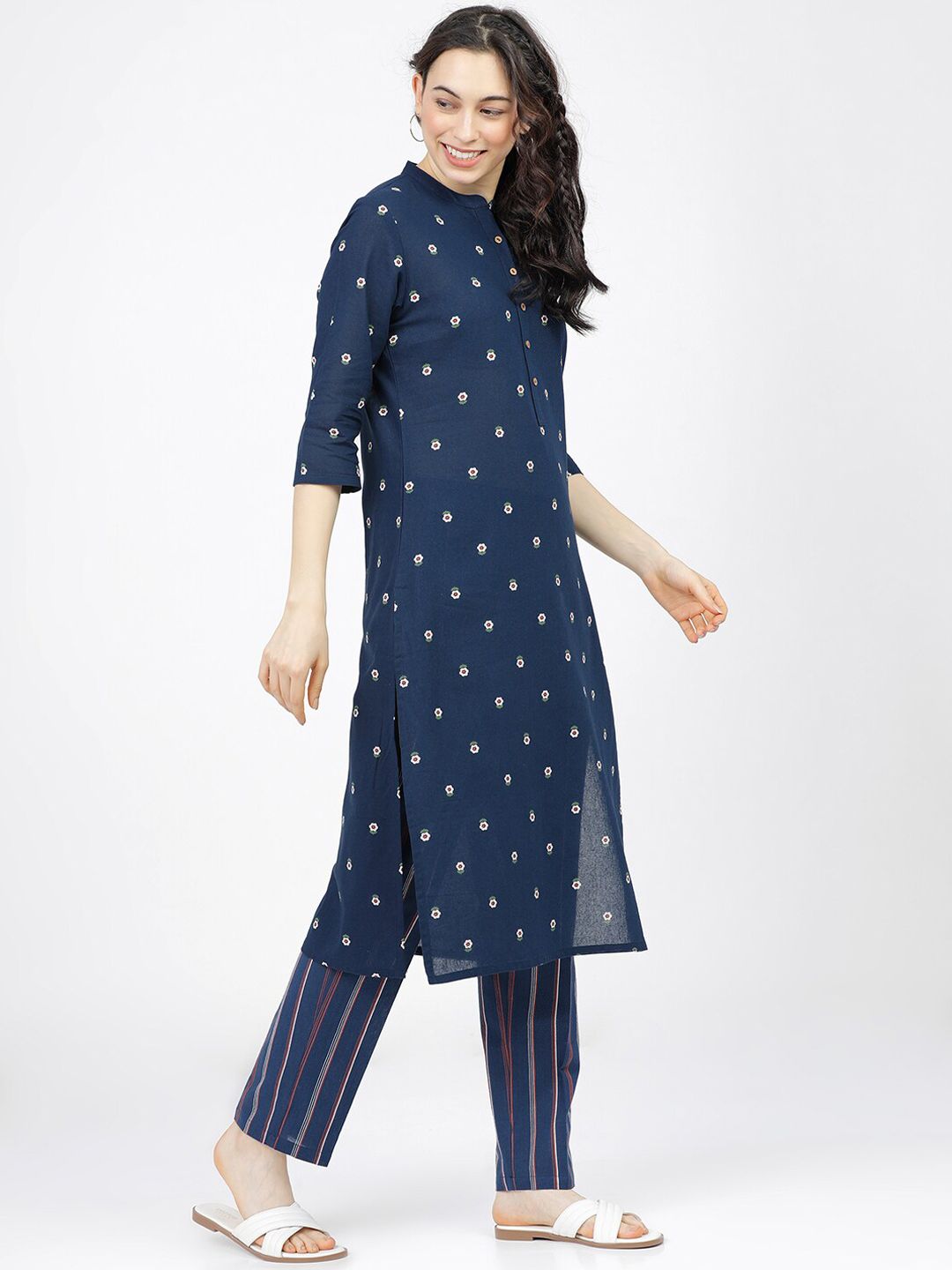 Vishudh Women Navy Blue Floral Printed Pure Cotton Kurta with Palazzos - Distacart
