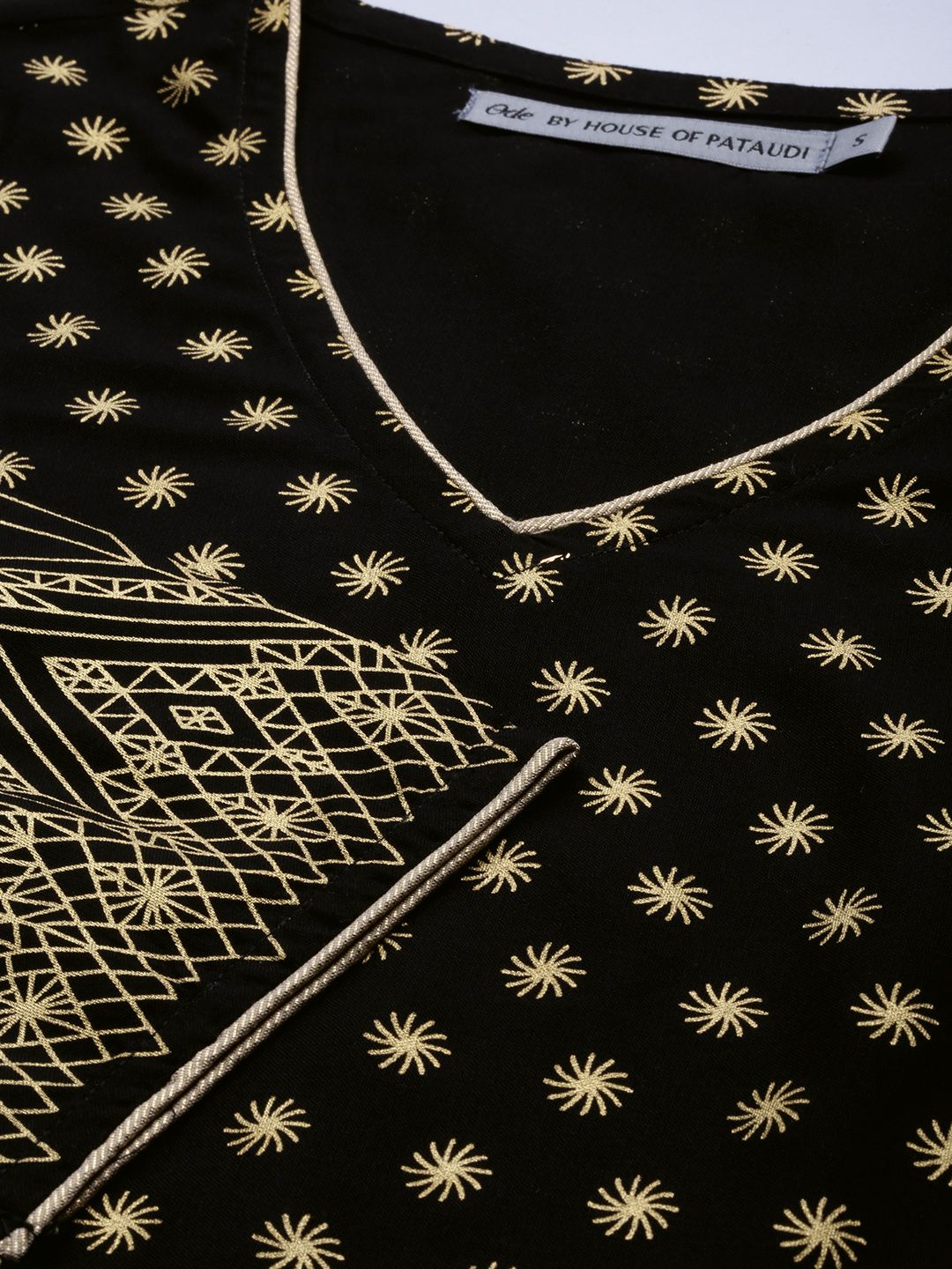 Ode by House of Pataudi Women Black Ethnic Motifs Printed V-Neck Straight Rozana Kurta - Distacart