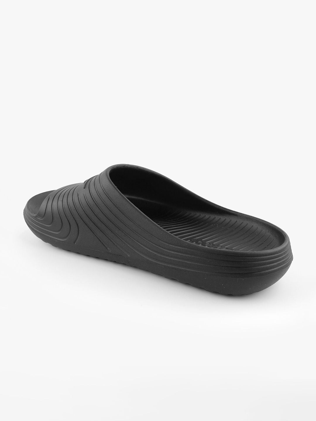 Red Tape Men Textured Sliders