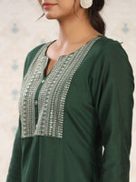 Thumbnail for Ode by House of Pataudi Round Neck Thread Work Kurta - Distacart