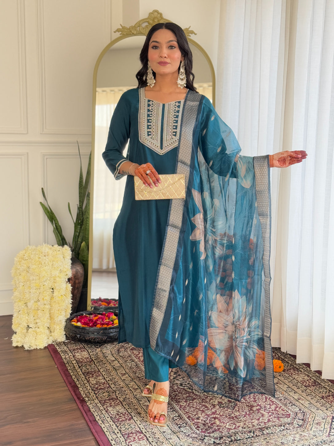 Lyush Women's Sweetheart Neck Embroidered Work Bsy Viscose Fabric Kurta & Pant With Dupatta Set - Teal