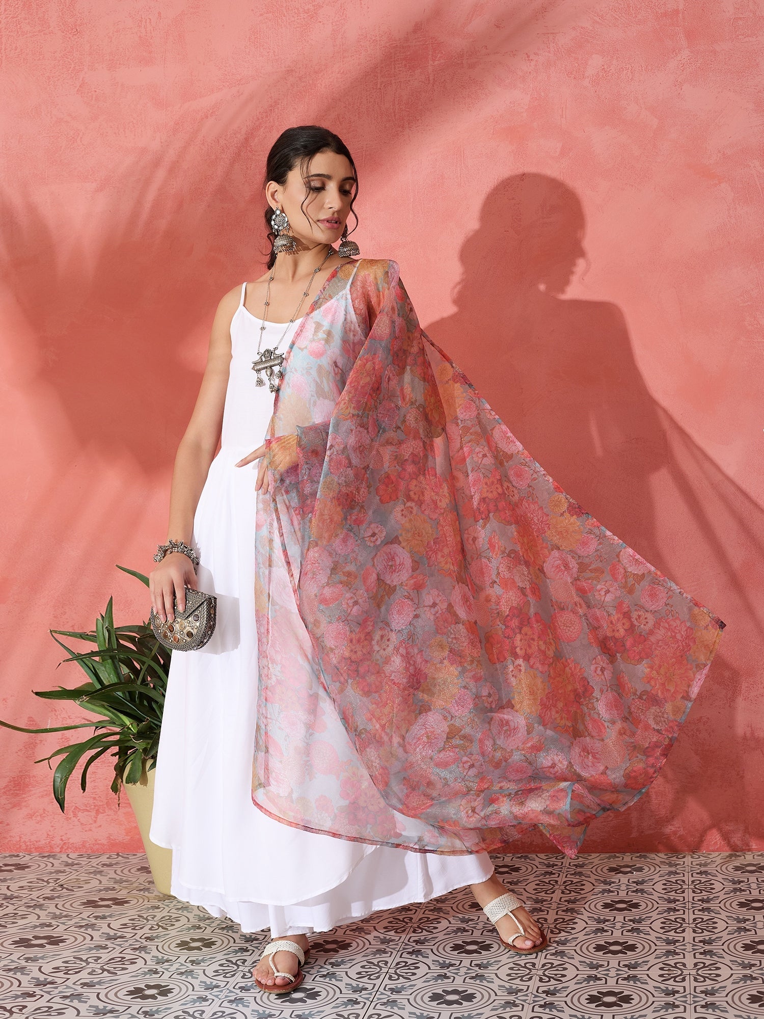 InWeave White Strappy Set With Green Organza Dupatta - Distacart