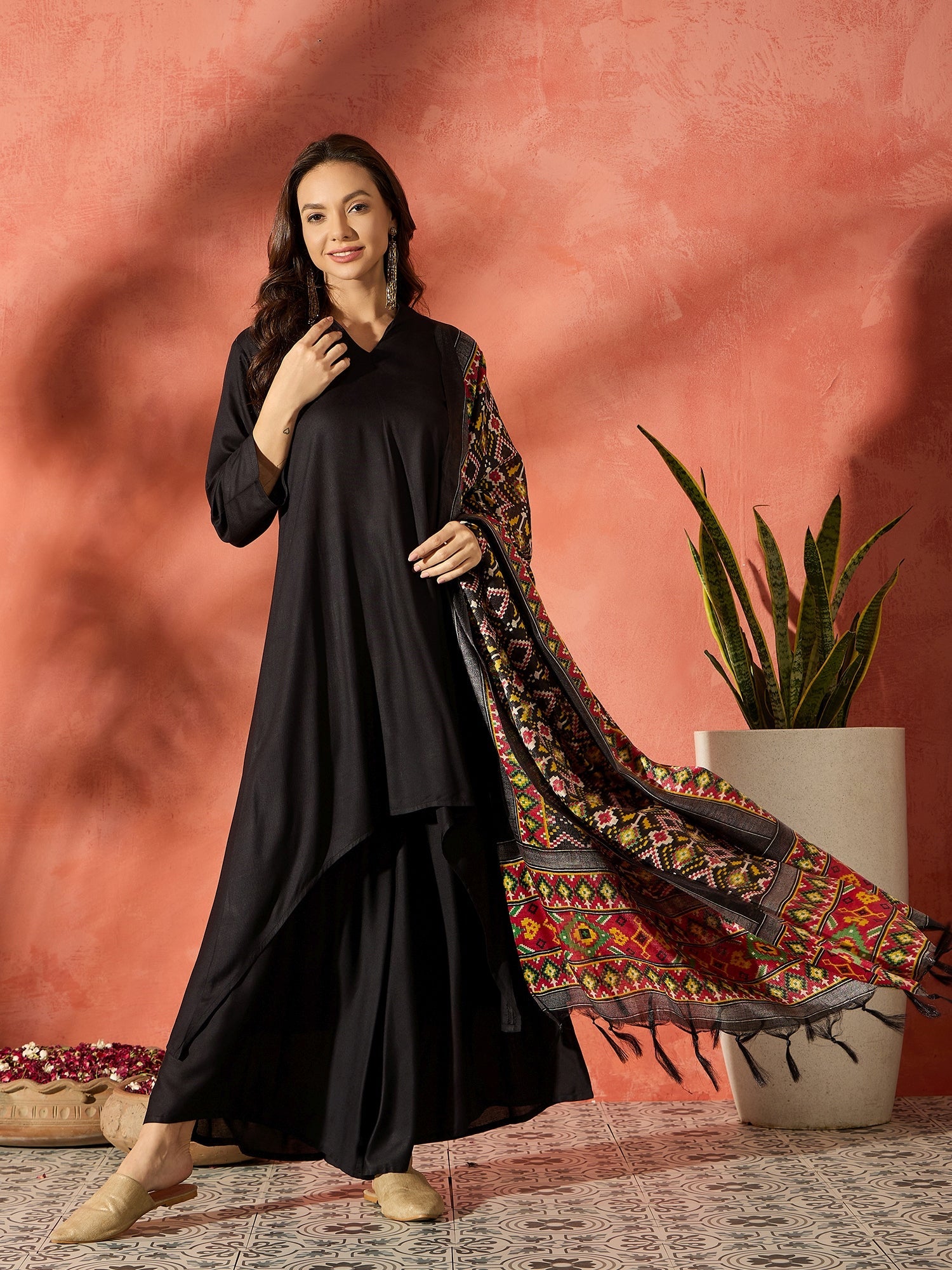 InWeave Black Mandarin Patola Kurta Set - Distacart