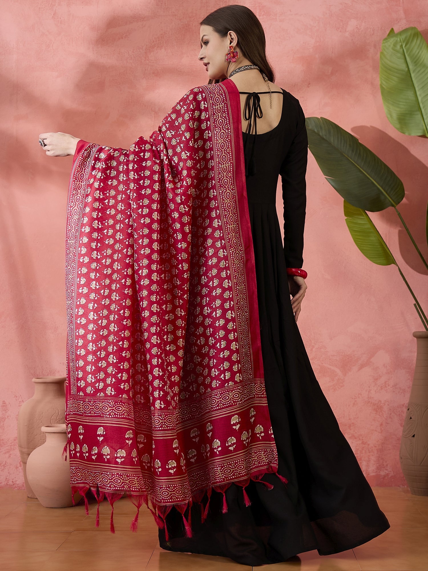 InWeave Black Sweetheart Kurta With Dupatta - Distacart