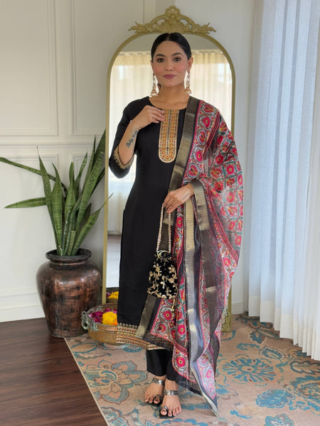 The52 Women's Viscose Embroidery work Straight Kurta with Pant and Dupatta Set