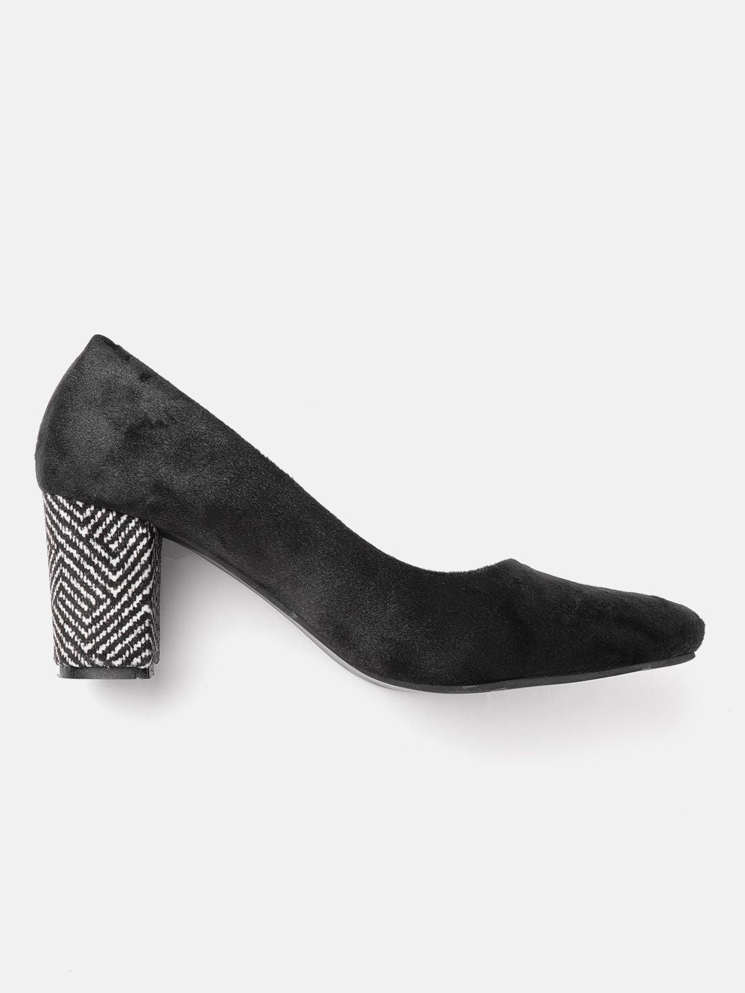 ELLE Black Solid Velvet Finish Pumps