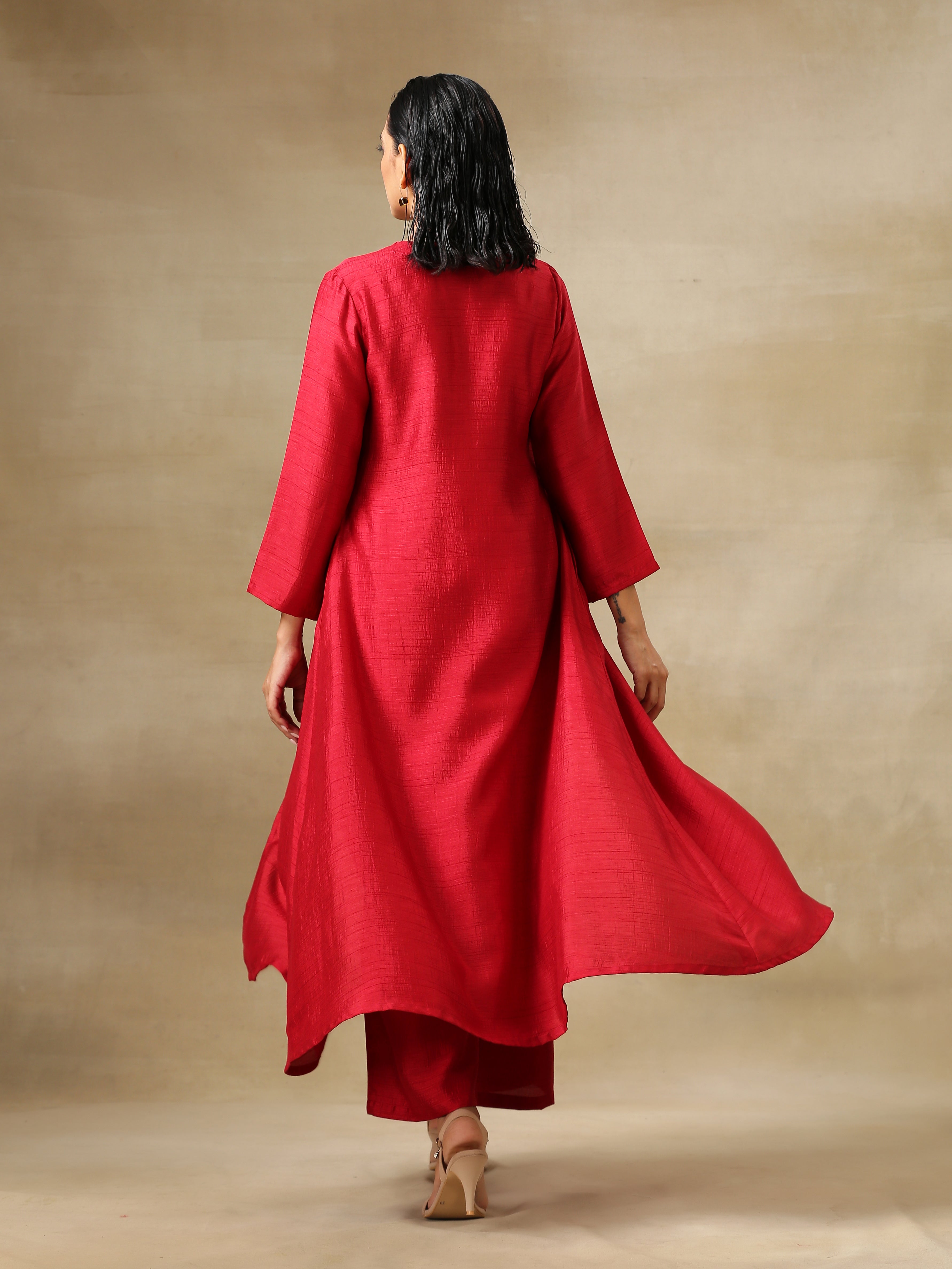 trueBrowns Maroon Textured Silk Front Slit Kurta Pant Set - Distacart