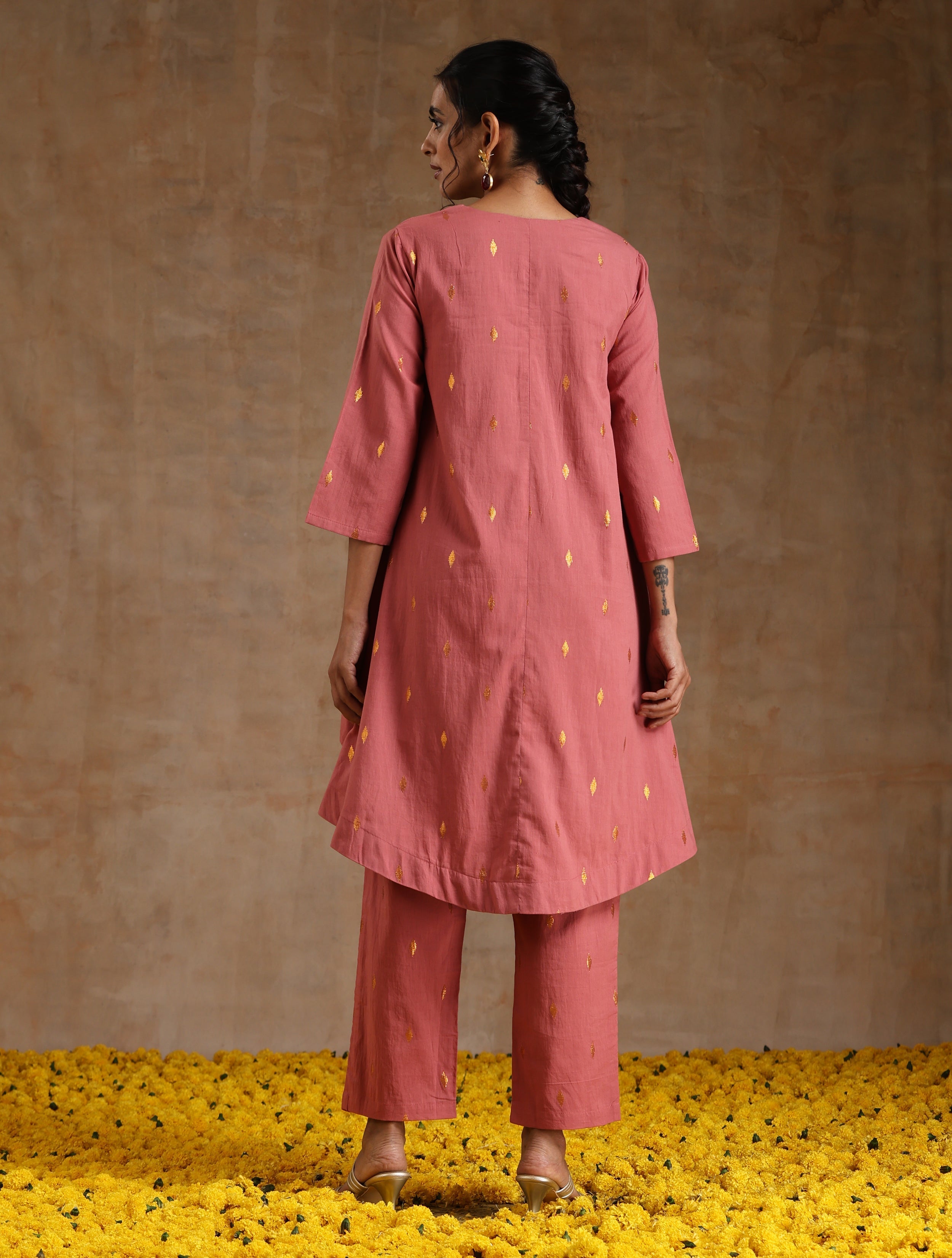 trueBrowns Blush Gold Cotton High-Low Co-Ord Set - Distacart