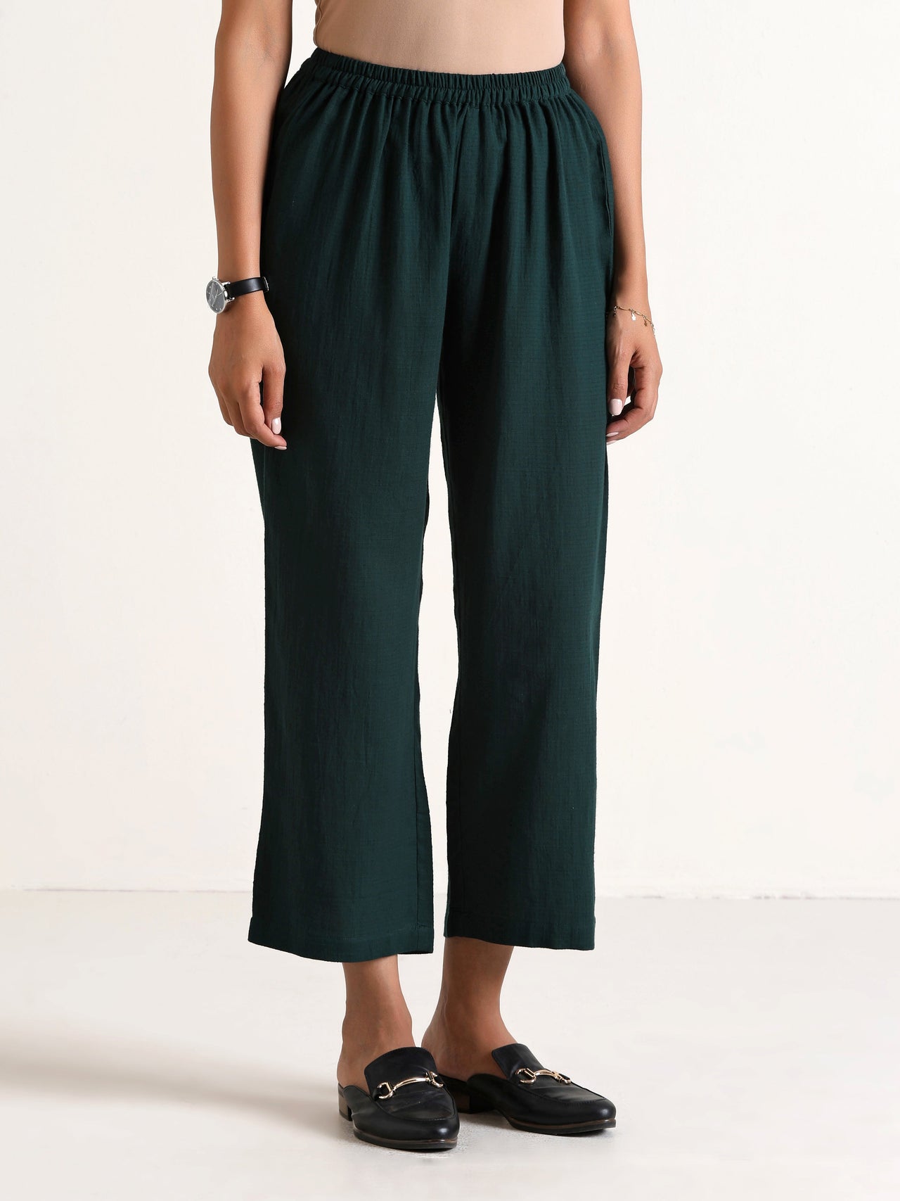 trueBrowns Dark Green Sleeveless Flared Kurta Pant Set - Distacart