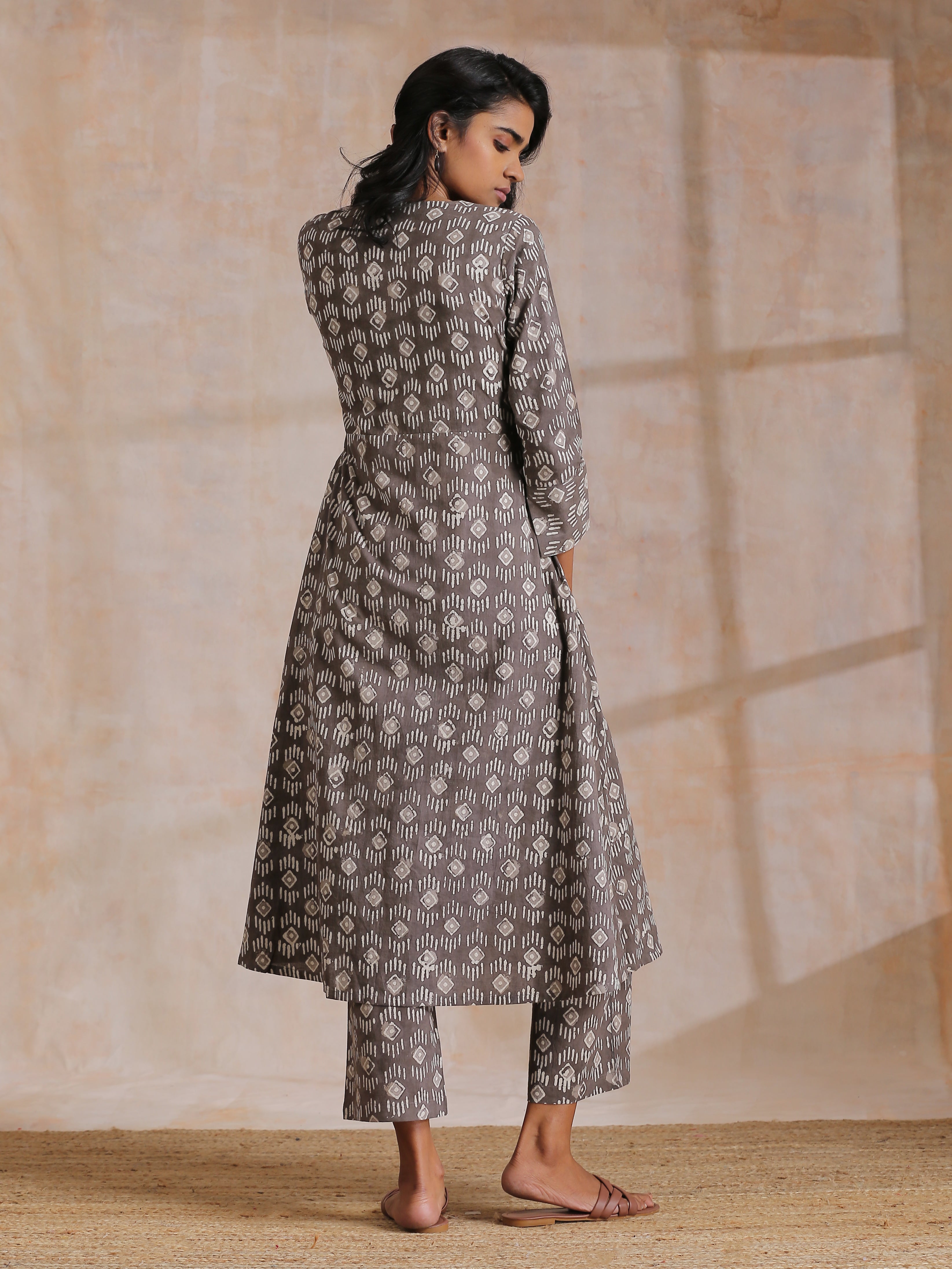 trueBrowns Clay Dabu Geometric Print Cotton Angrakha Kurta Pant Set - Distacart