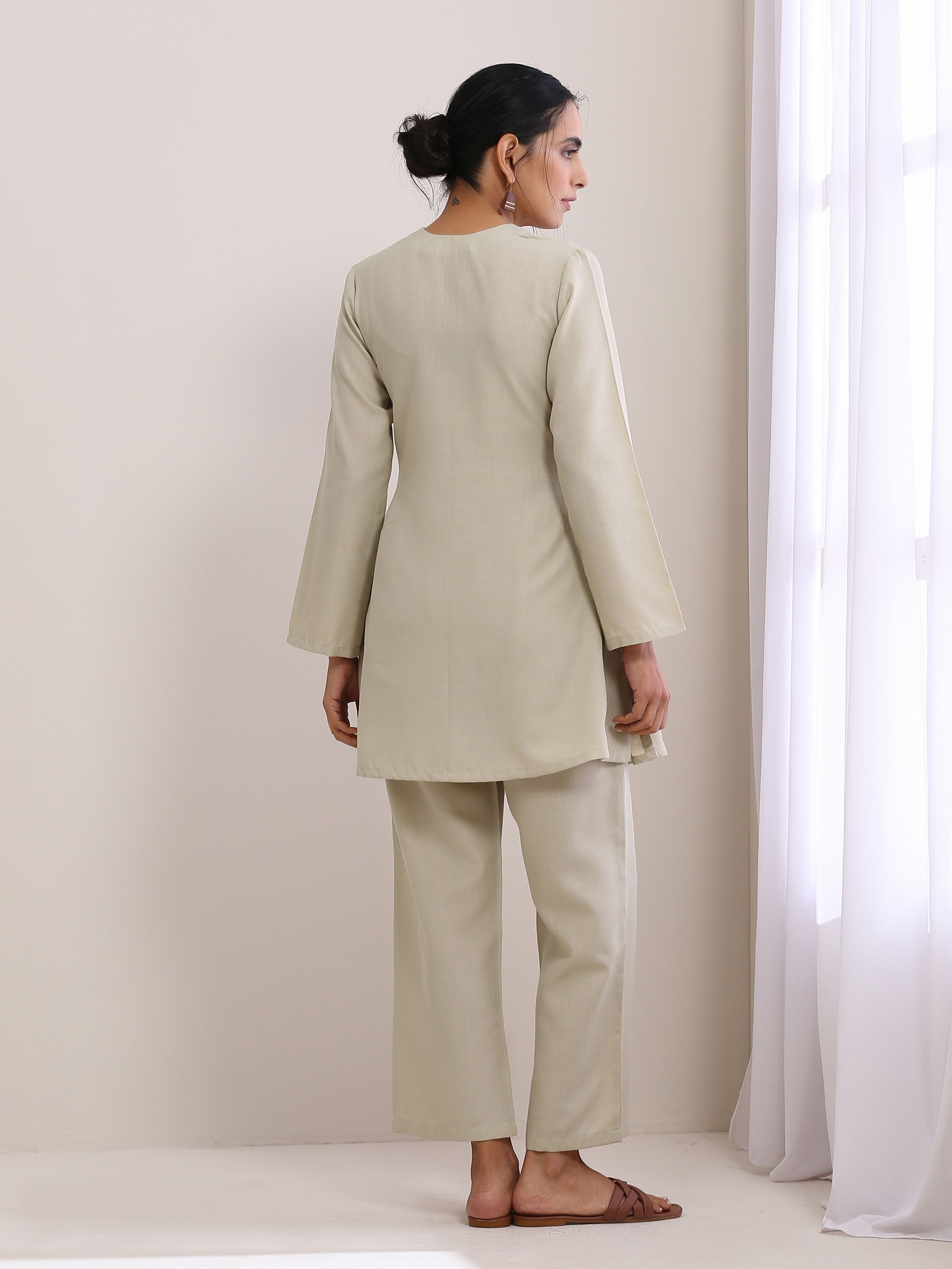 trueBrowns Light Grey Slub Co-Ord Set - Distacart