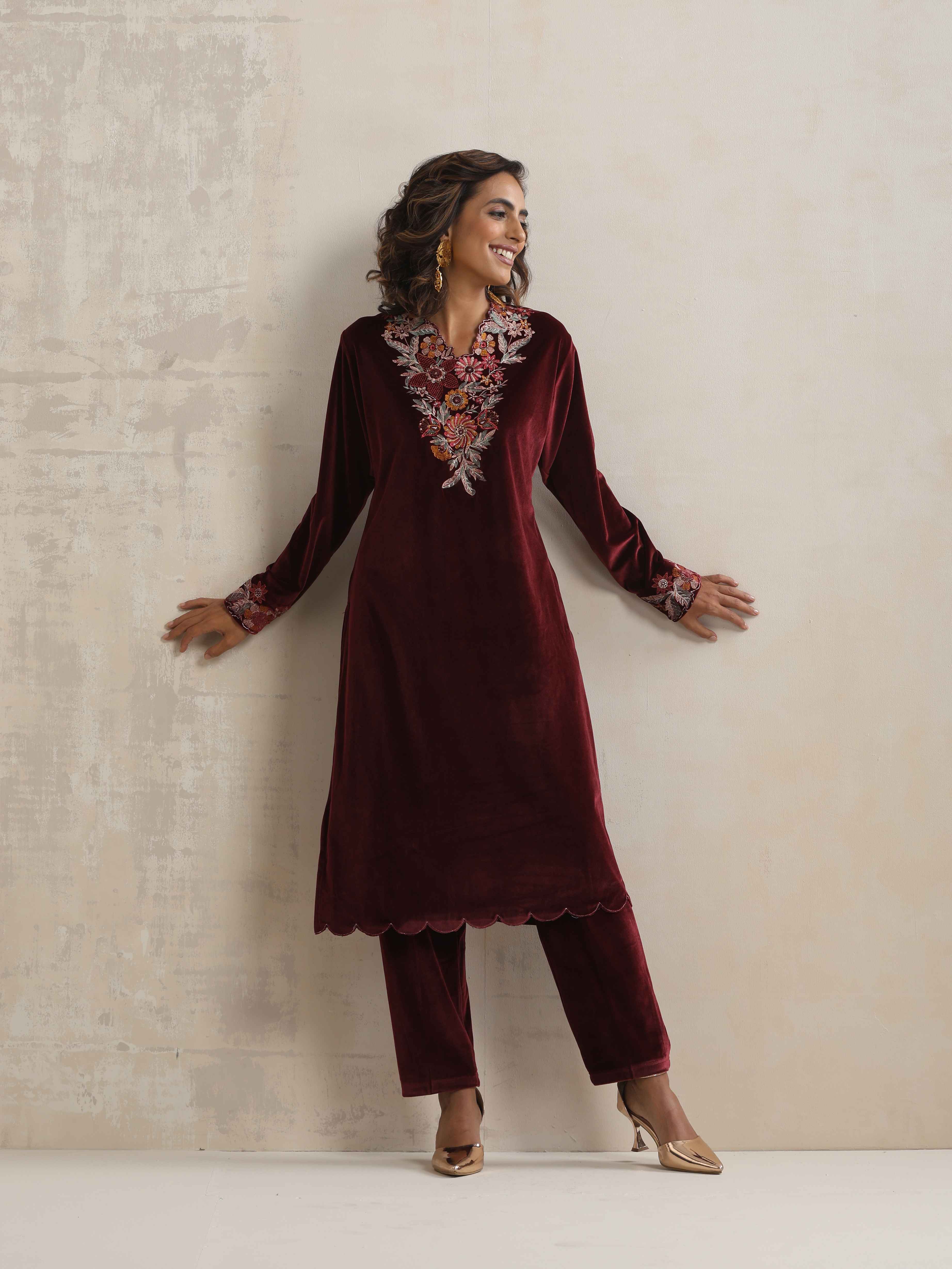 trueBrowns Maroon Velvet Floral Embroidered Kurta Pant Dupatta Set - Distacart