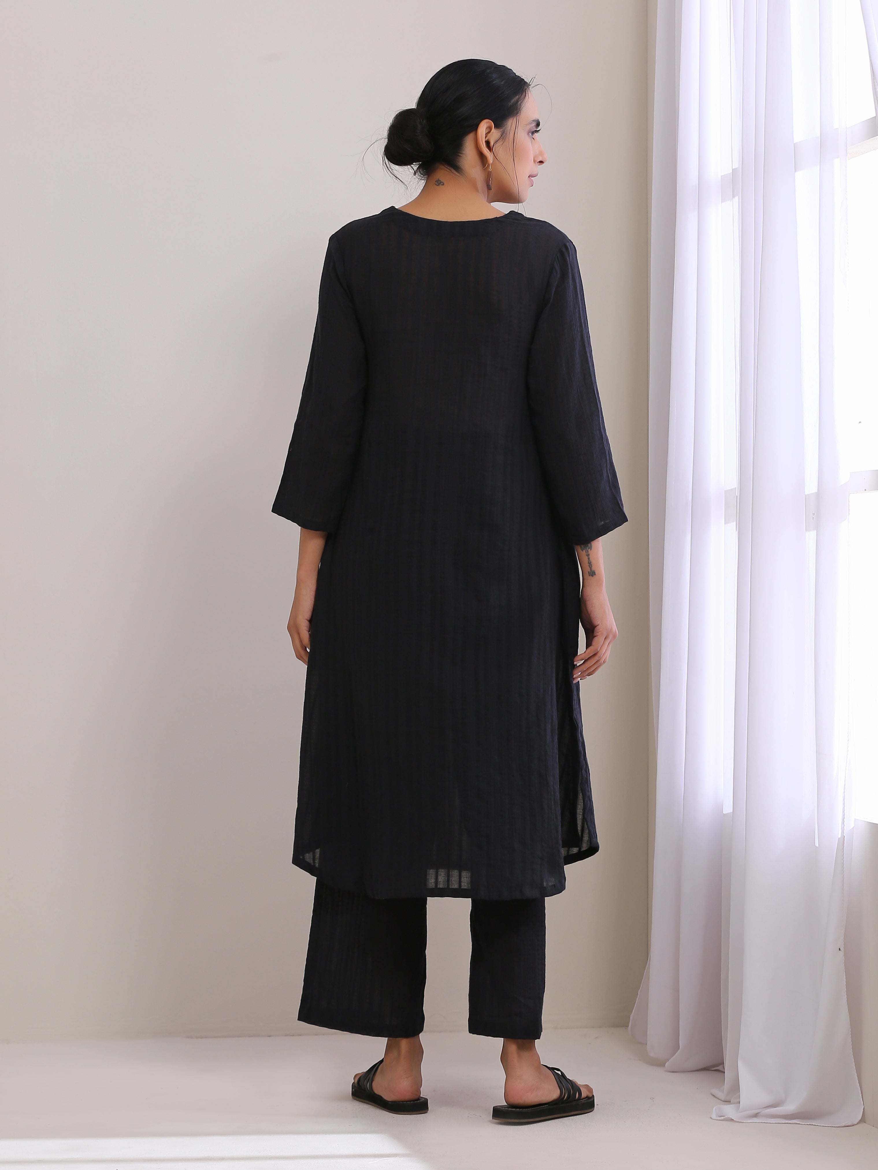 trueBrowns Black Dobby Flared Slit Kurta Pant Set - Distacart