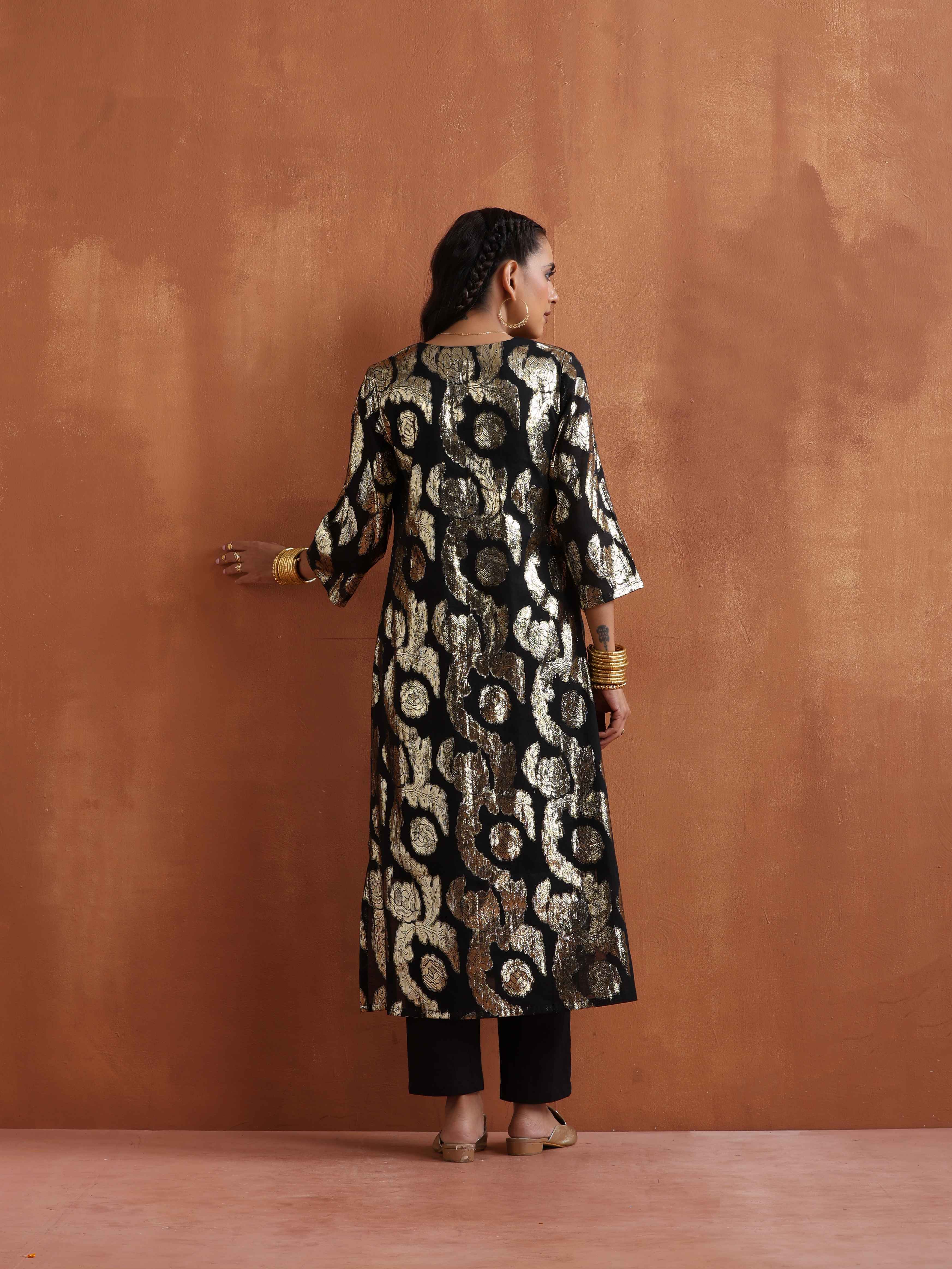 trueBrowns Black Metallic High Slit Kurta Set - Distacart