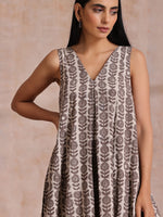 Thumbnail for trueBrowns Clay Dabu Buta Print Cotton Sleeveless Flared Kurta Pant Set - Distacart