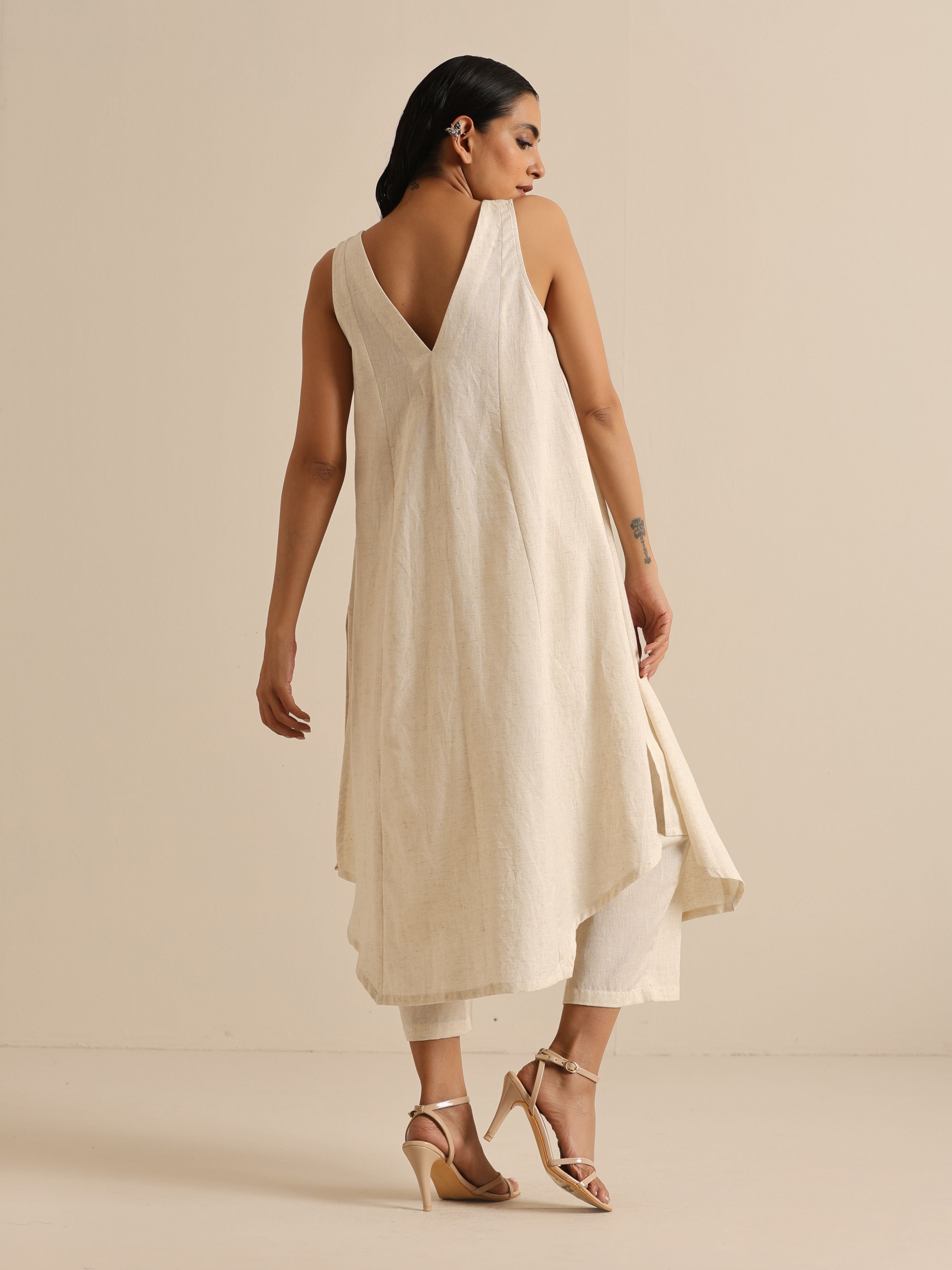 trueBrowns Off-White Sleeveless Kurta Pant Set - Distacart