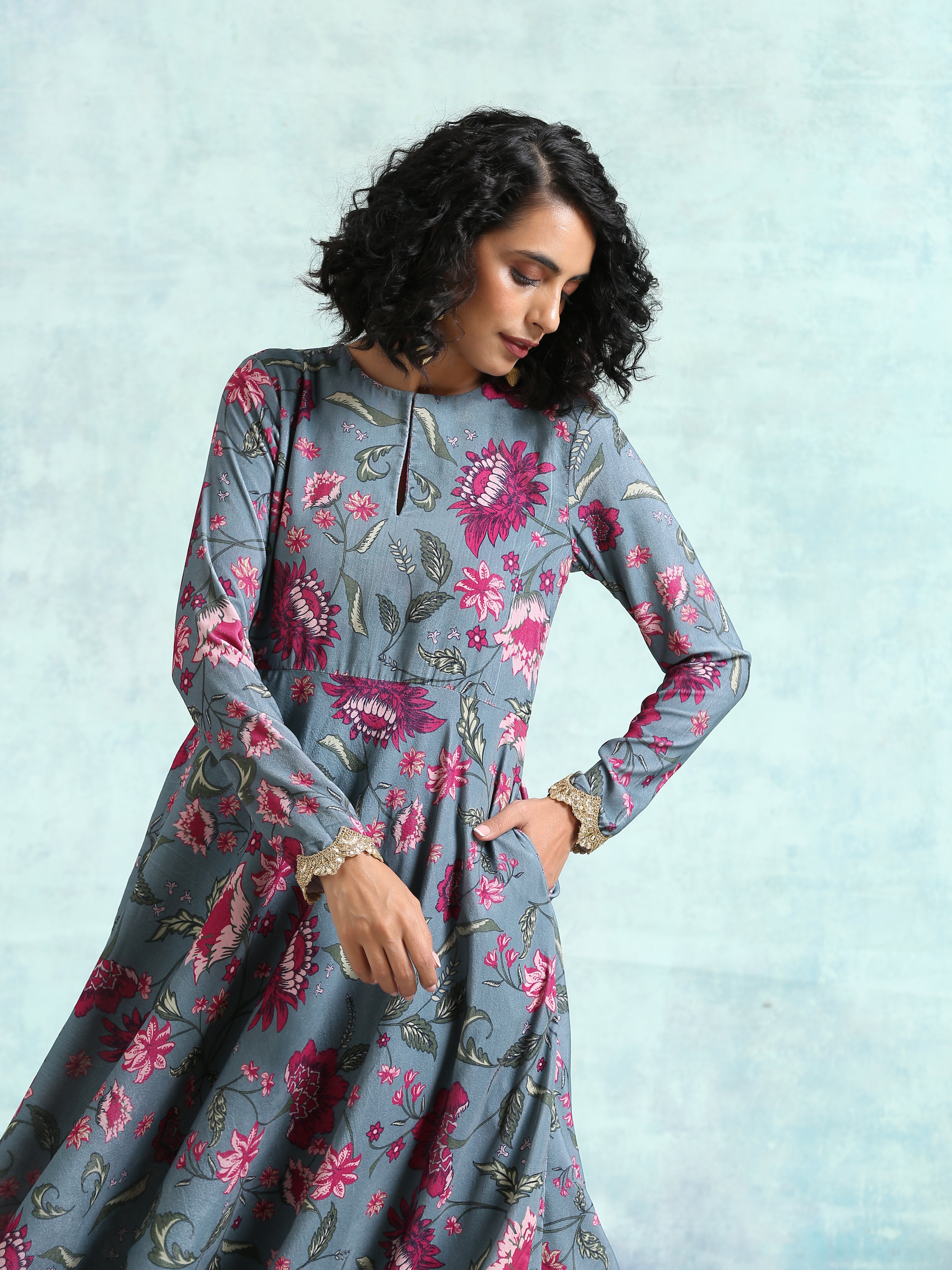 trueBrowns Grey Printed Velvet Anarkali Kurta - Distacart