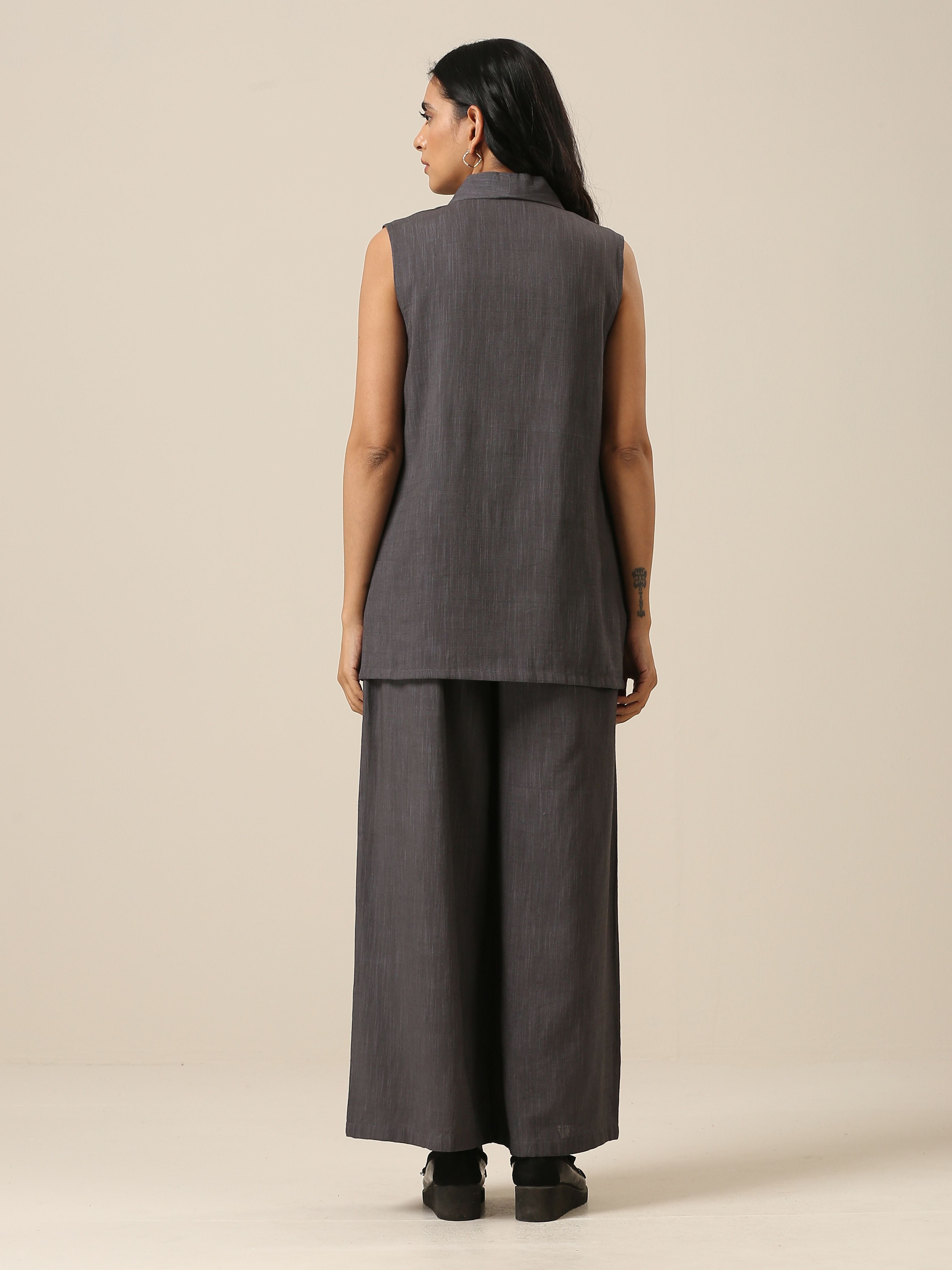 trueBrowns Slate Grey Slub Texture Sleevesless Jacket Pant Set - Distacart