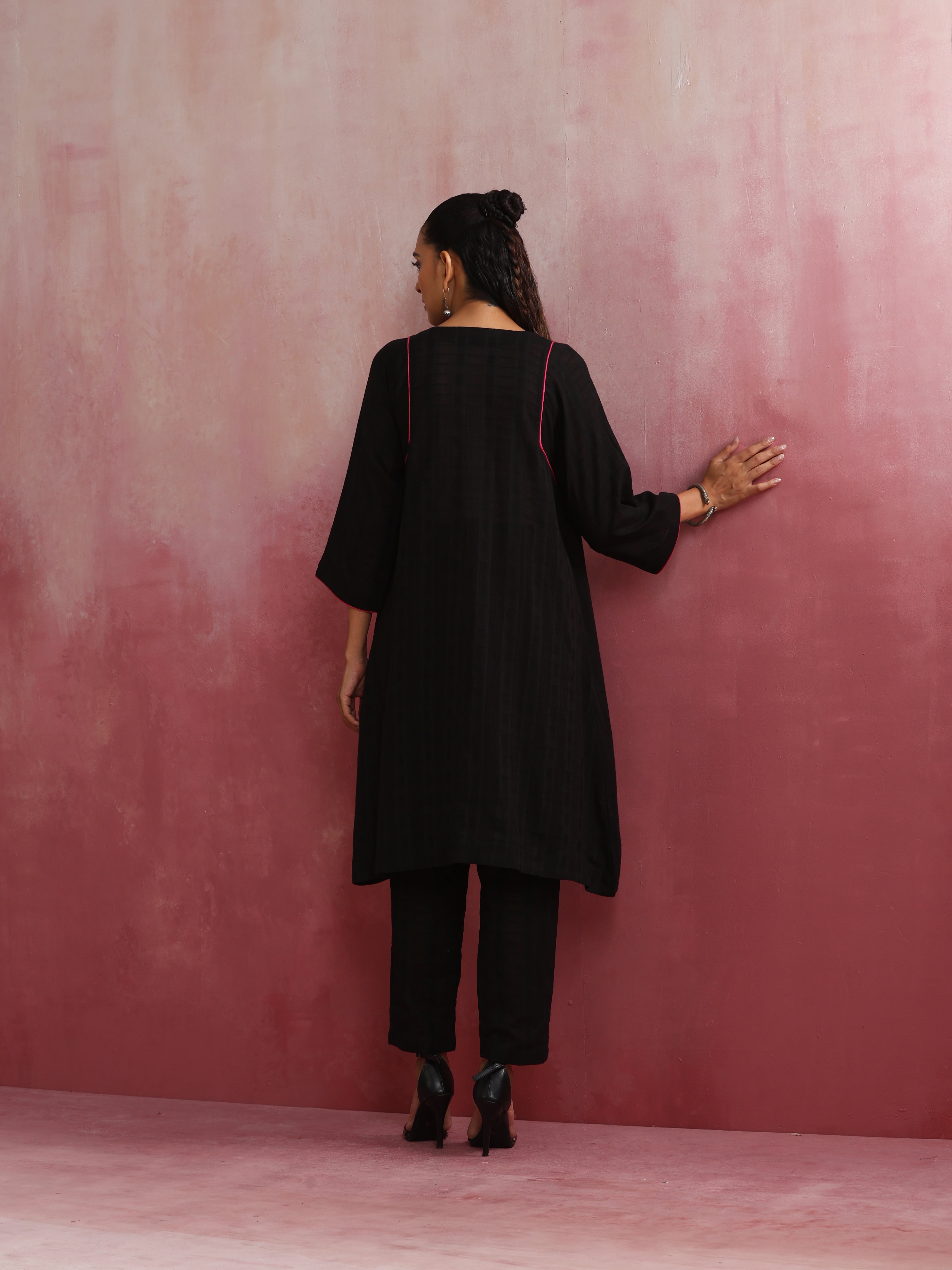 trueBrowns Black Cotton Dobby Kurta Co-ord set - Distacart