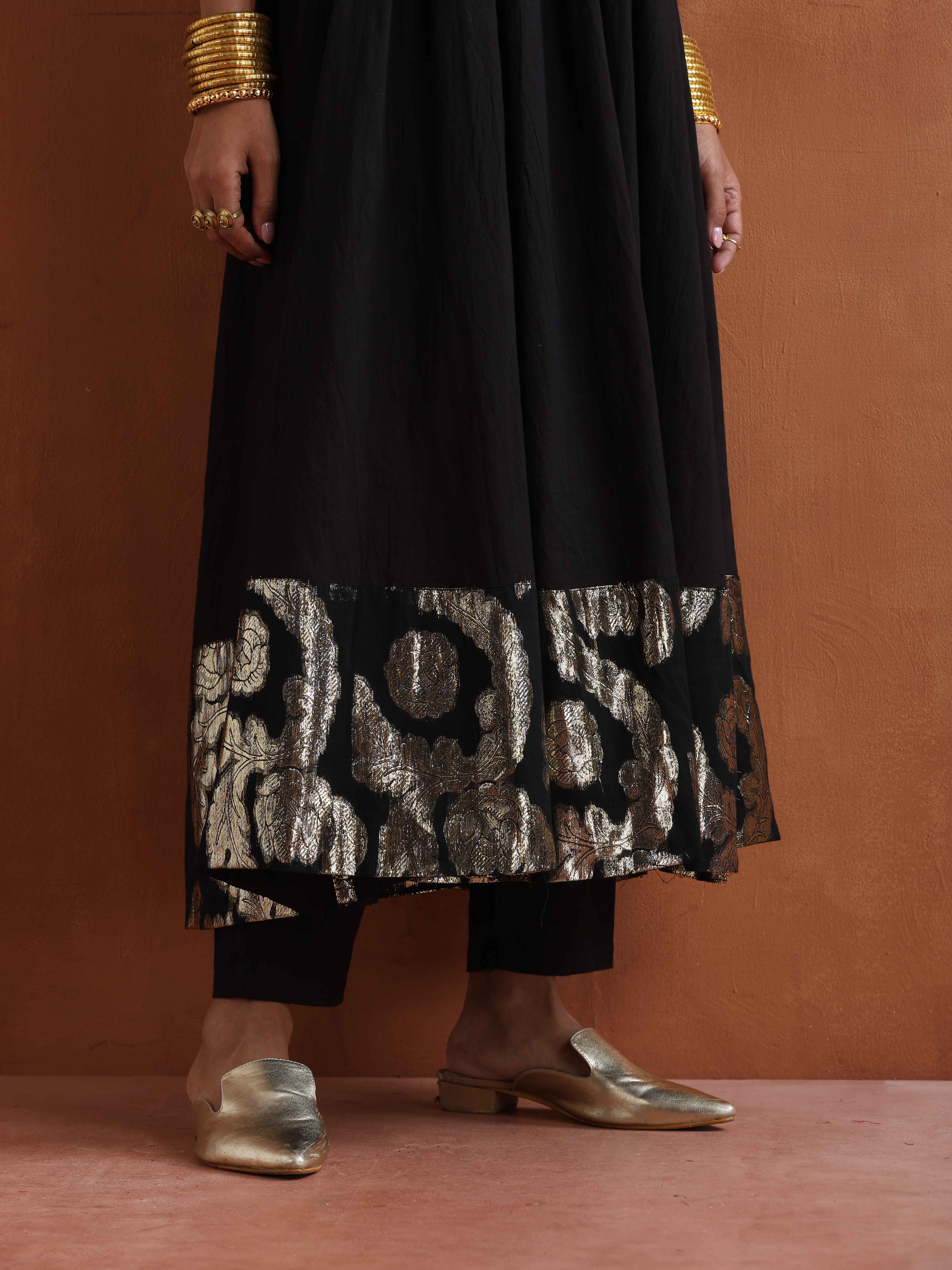 trueBrowns Black Metallic Flared Anarkali Kurta Set - Distacart