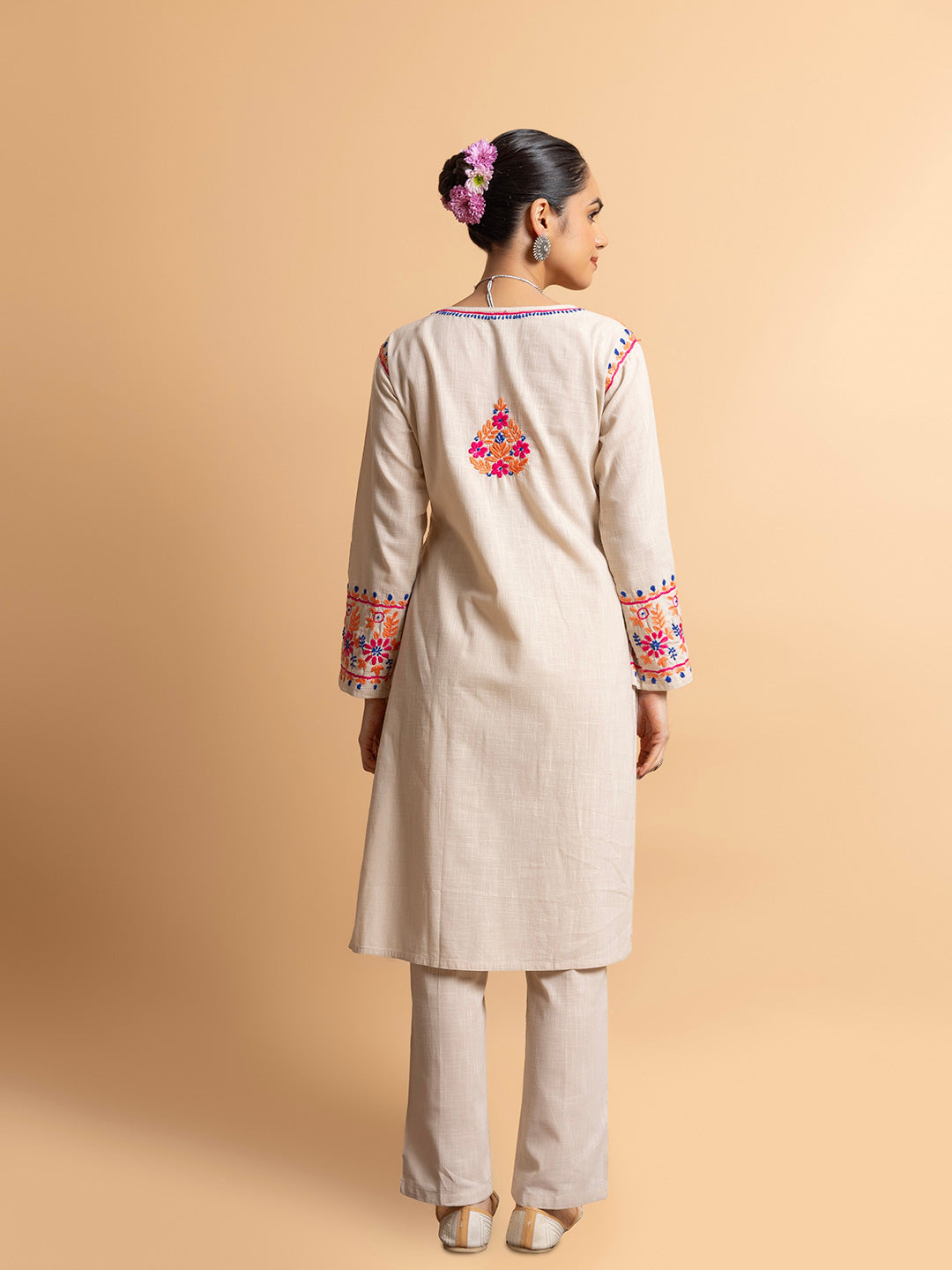 HOUSE OF KARI Floral Embroidered Chikankari Kurta With Palazzo - Distacart