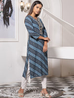 Thumbnail for Ode by House of Pataudi Round Neck Printed Mirror Work Floral Kurta - Distacart